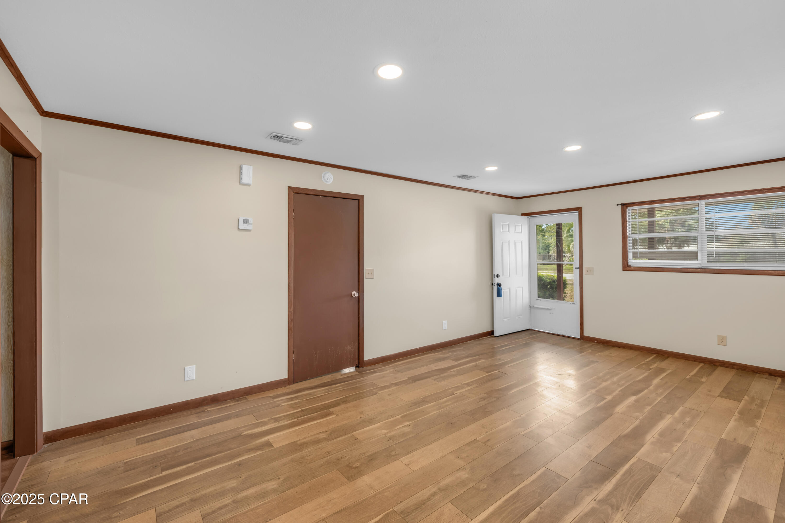 1332 N Palo Alto Avenue