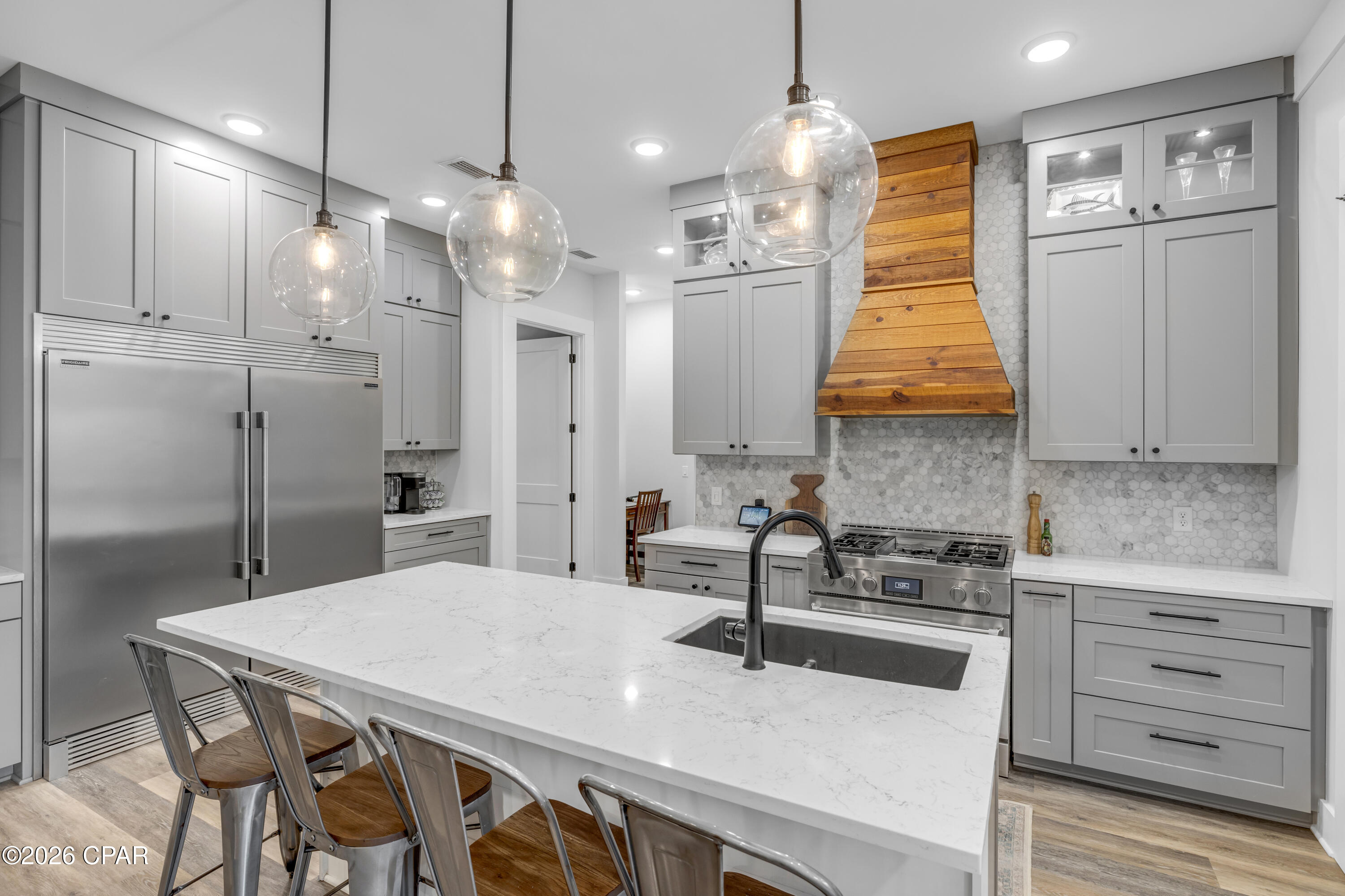 6406 River Bluff Trail