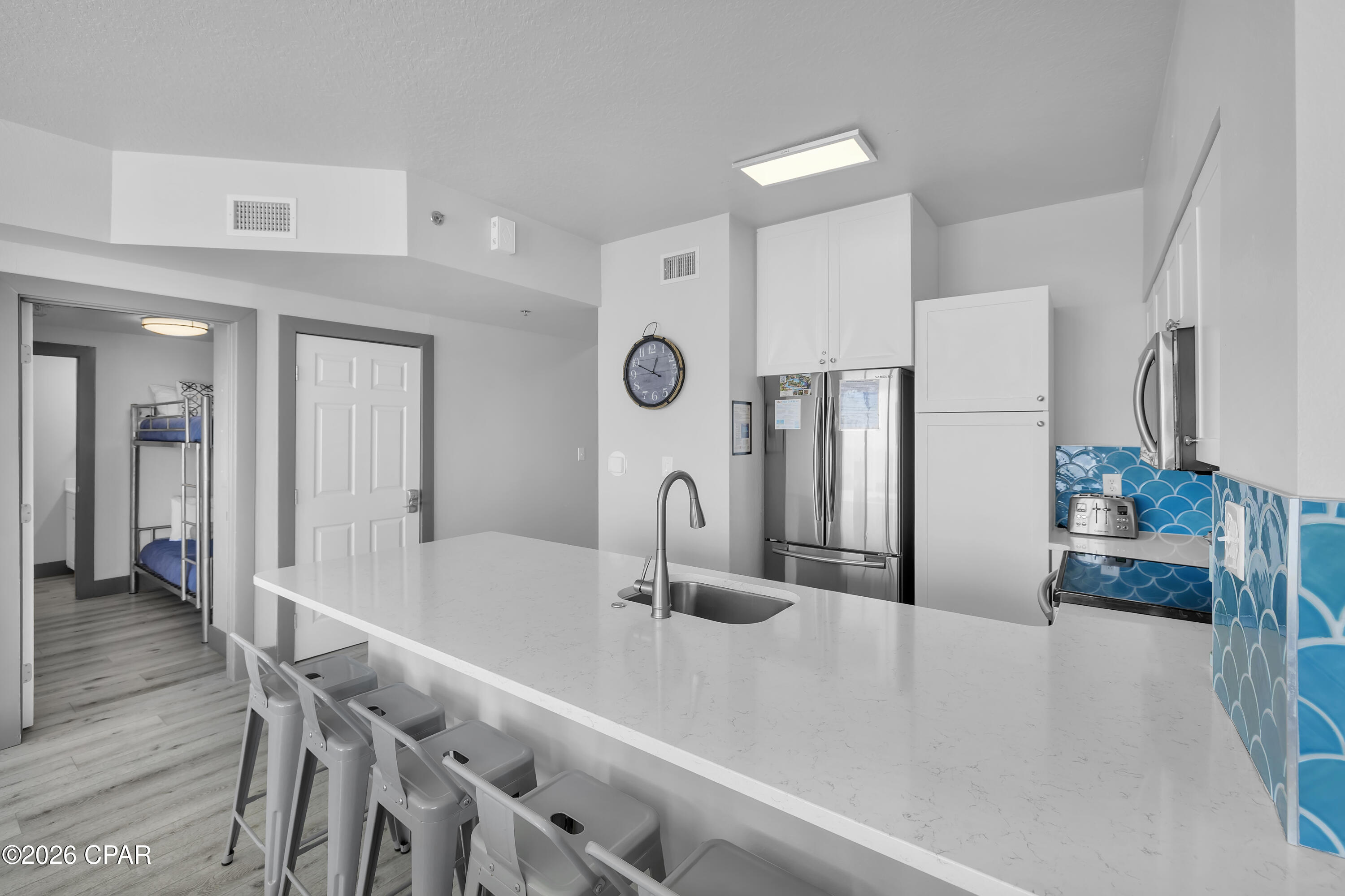 9900 S Thomas Drive 2003