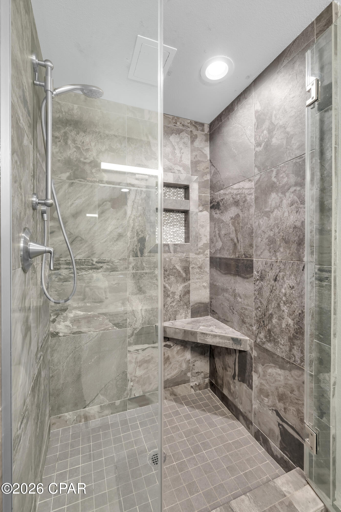 9900 S Thomas Drive 2003