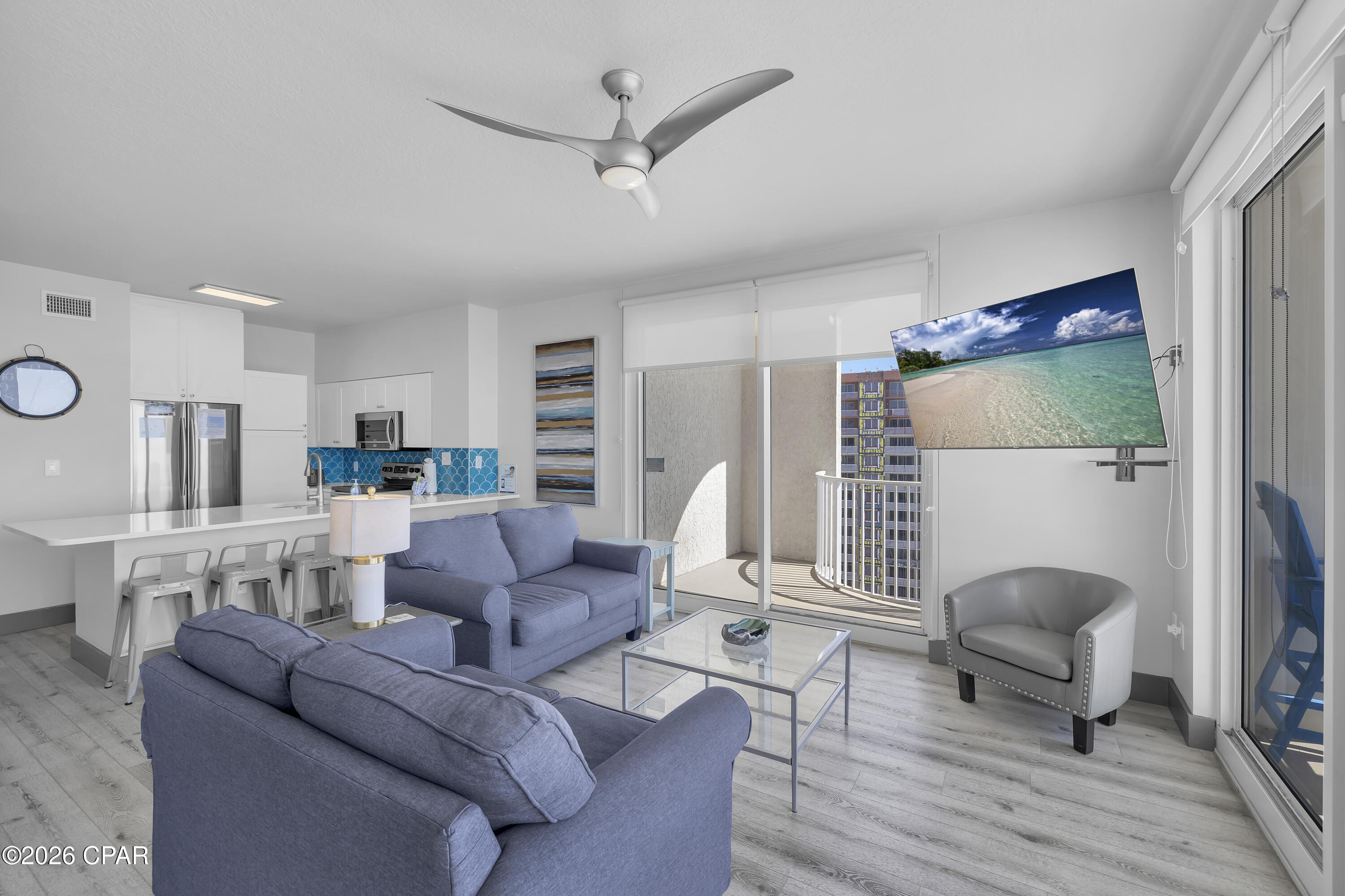 9900 S Thomas Drive 2003