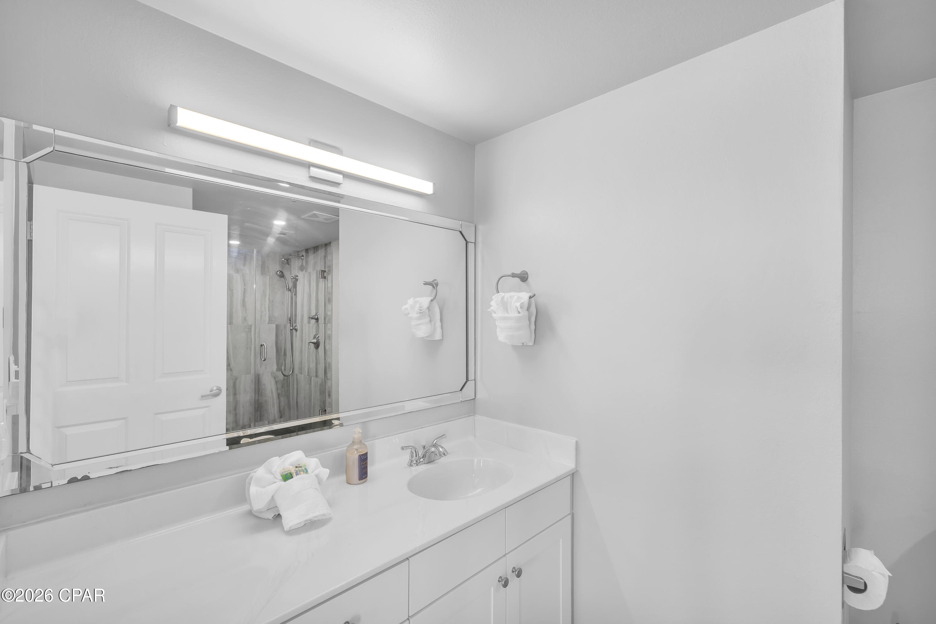 9900 S Thomas Drive 2003