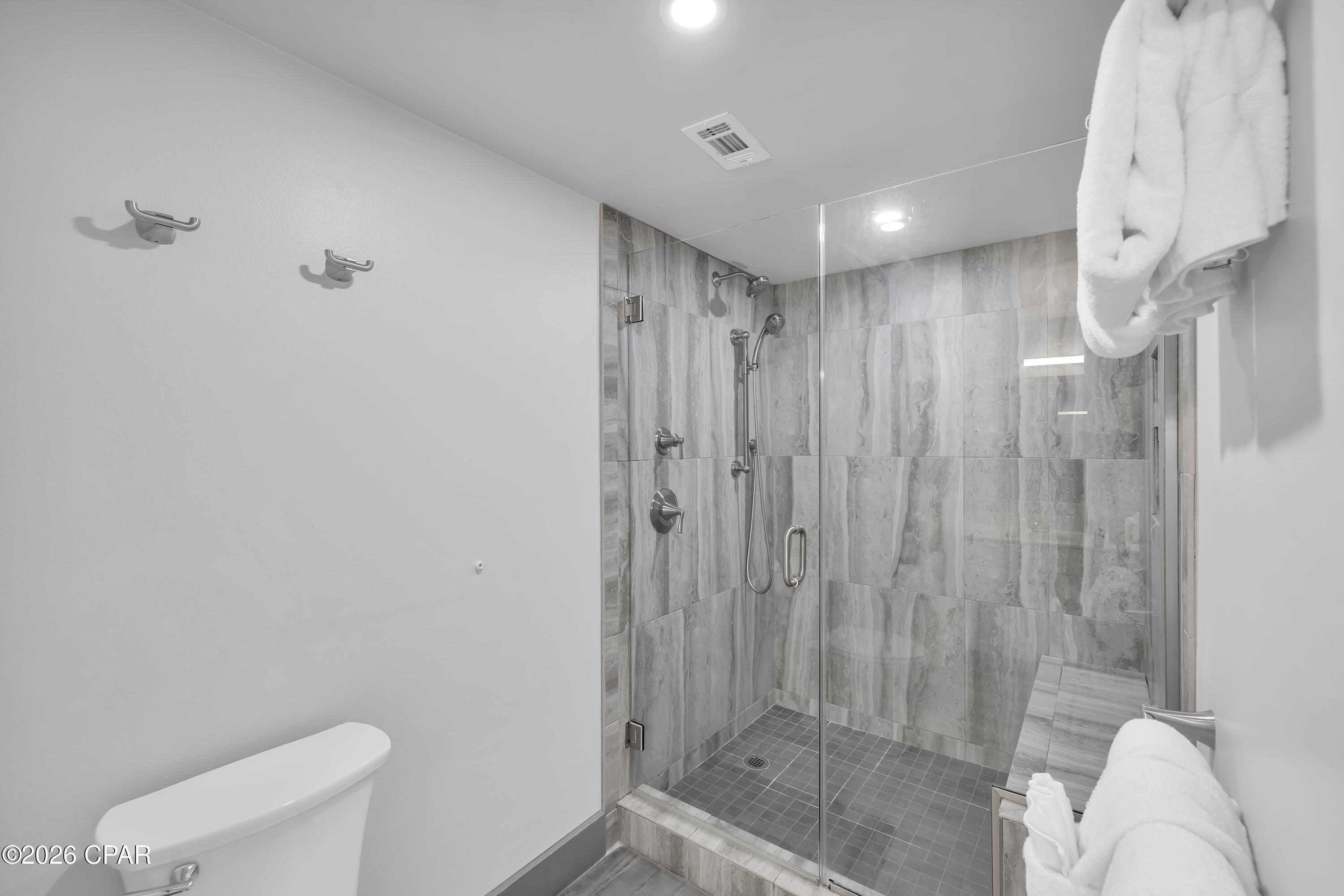 9900 S Thomas Drive 2003