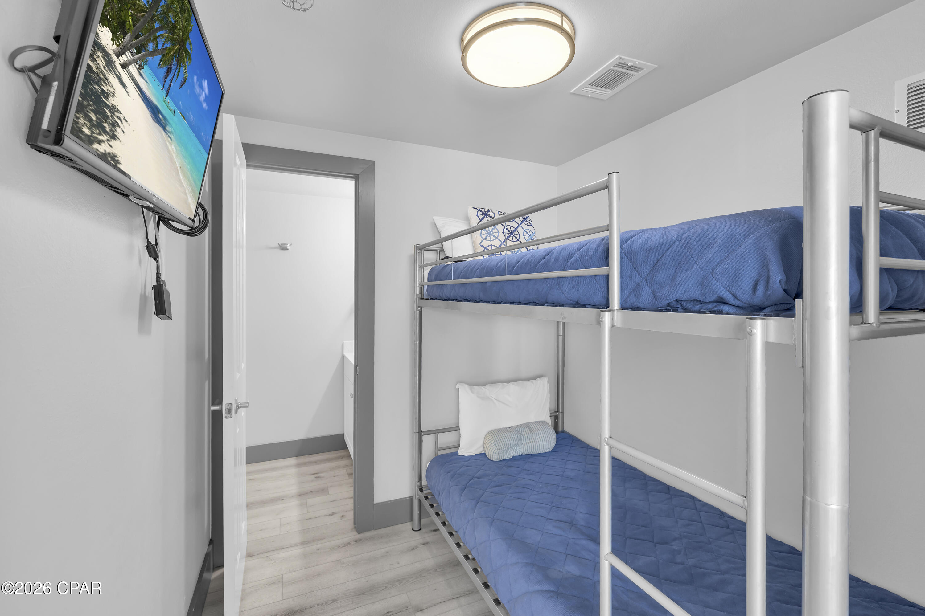 9900 S Thomas Drive 2003