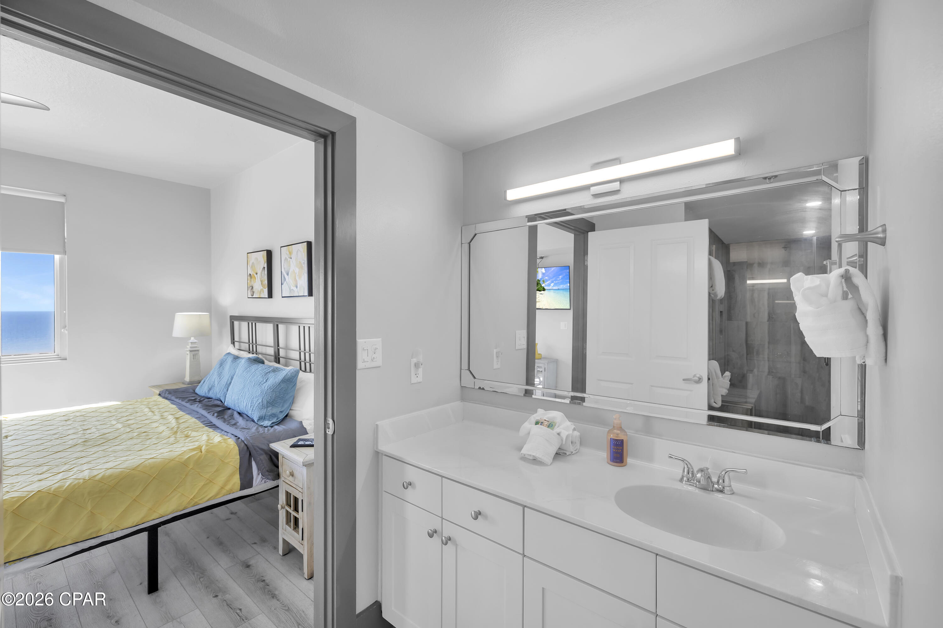 9900 S Thomas Drive 2003