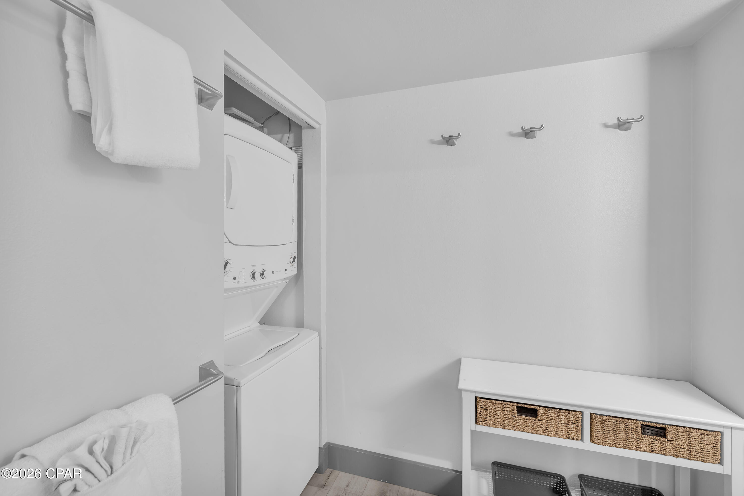 9900 S Thomas Drive 2003