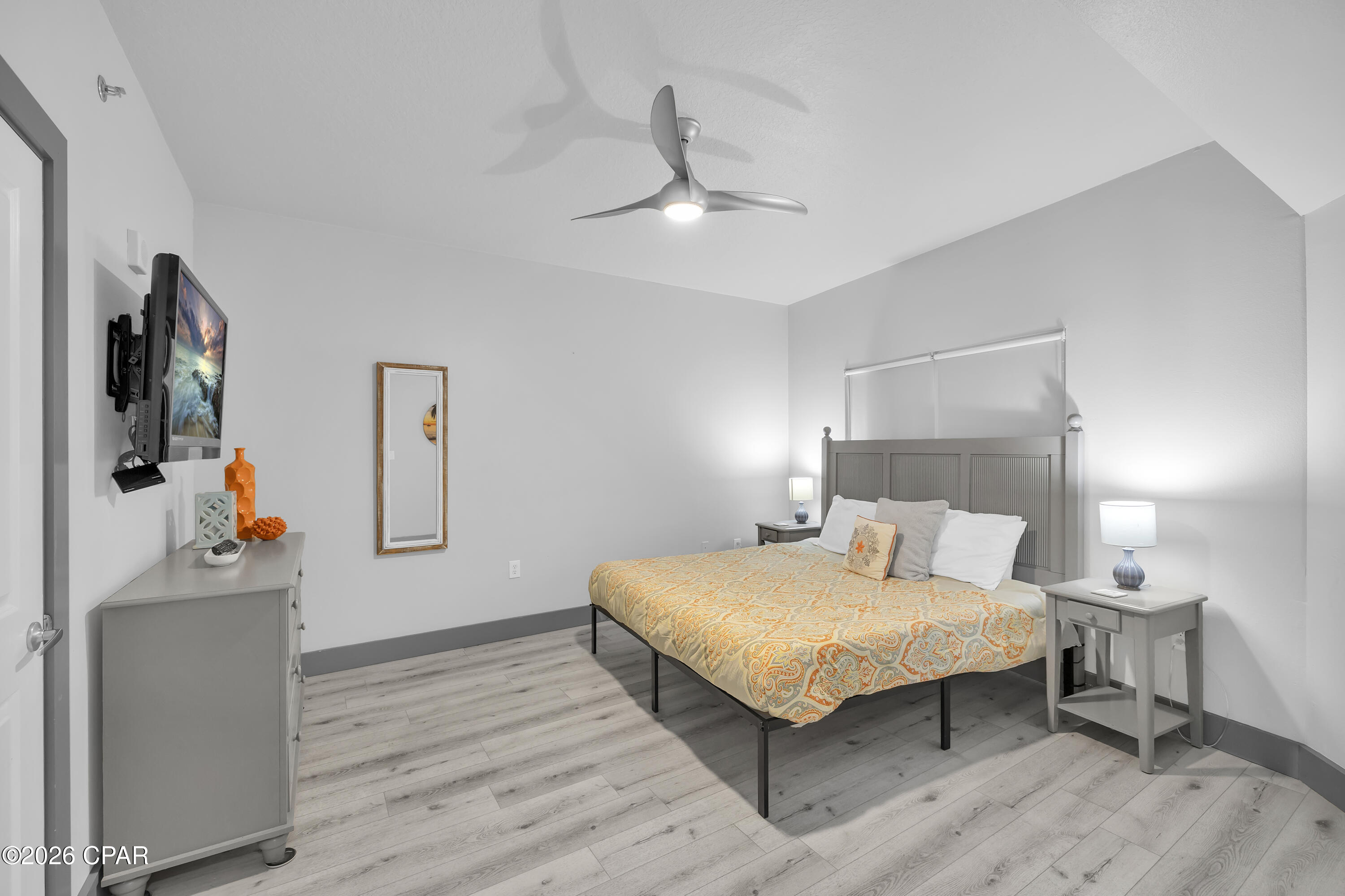 9900 S Thomas Drive 2003