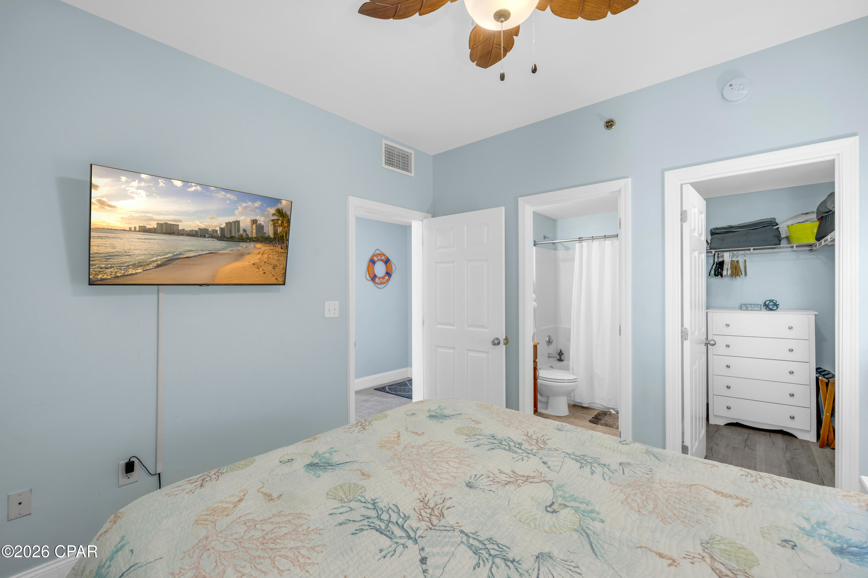 9860 S Thomas Drive 501