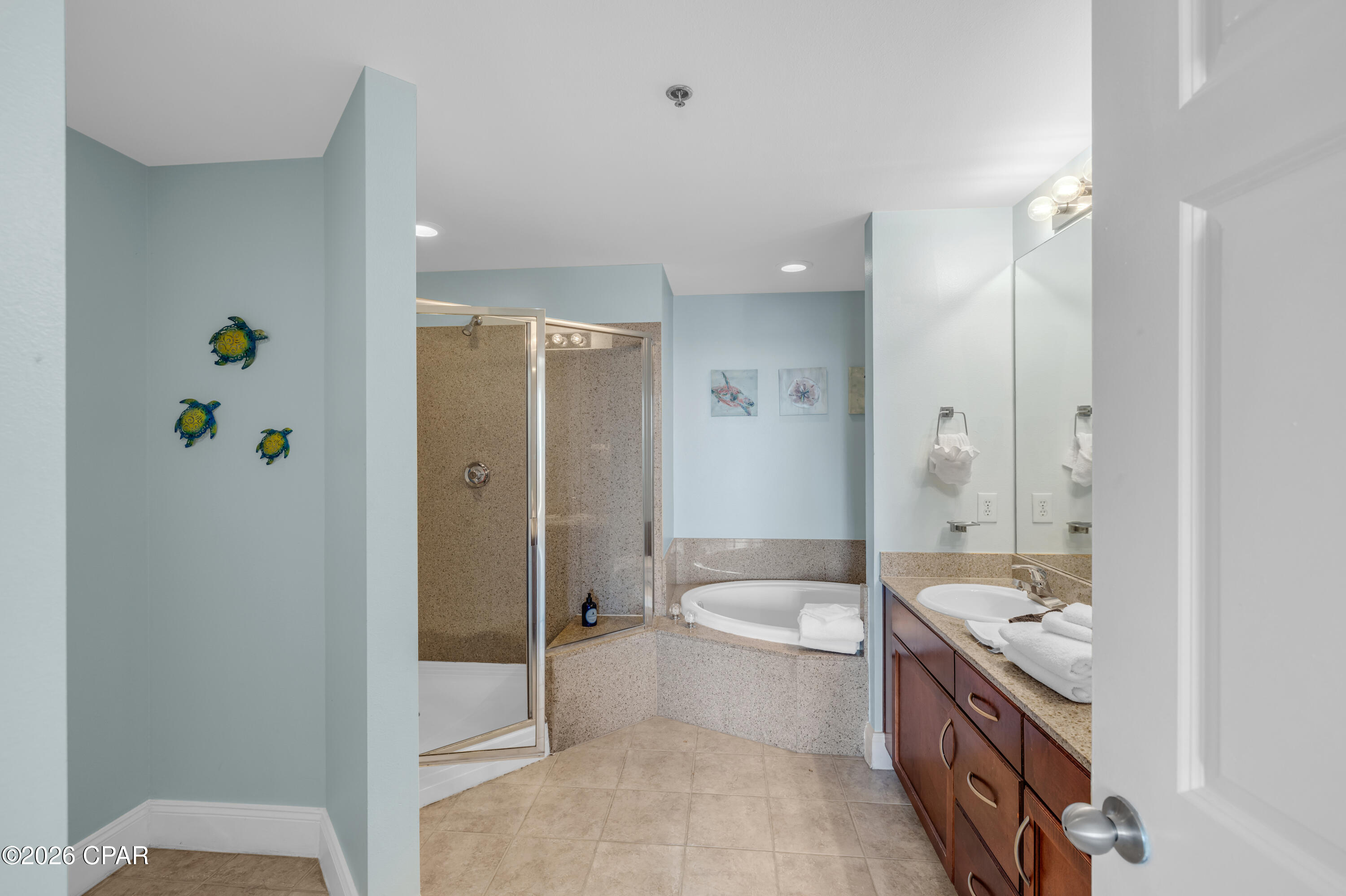 9860 S Thomas Drive 501