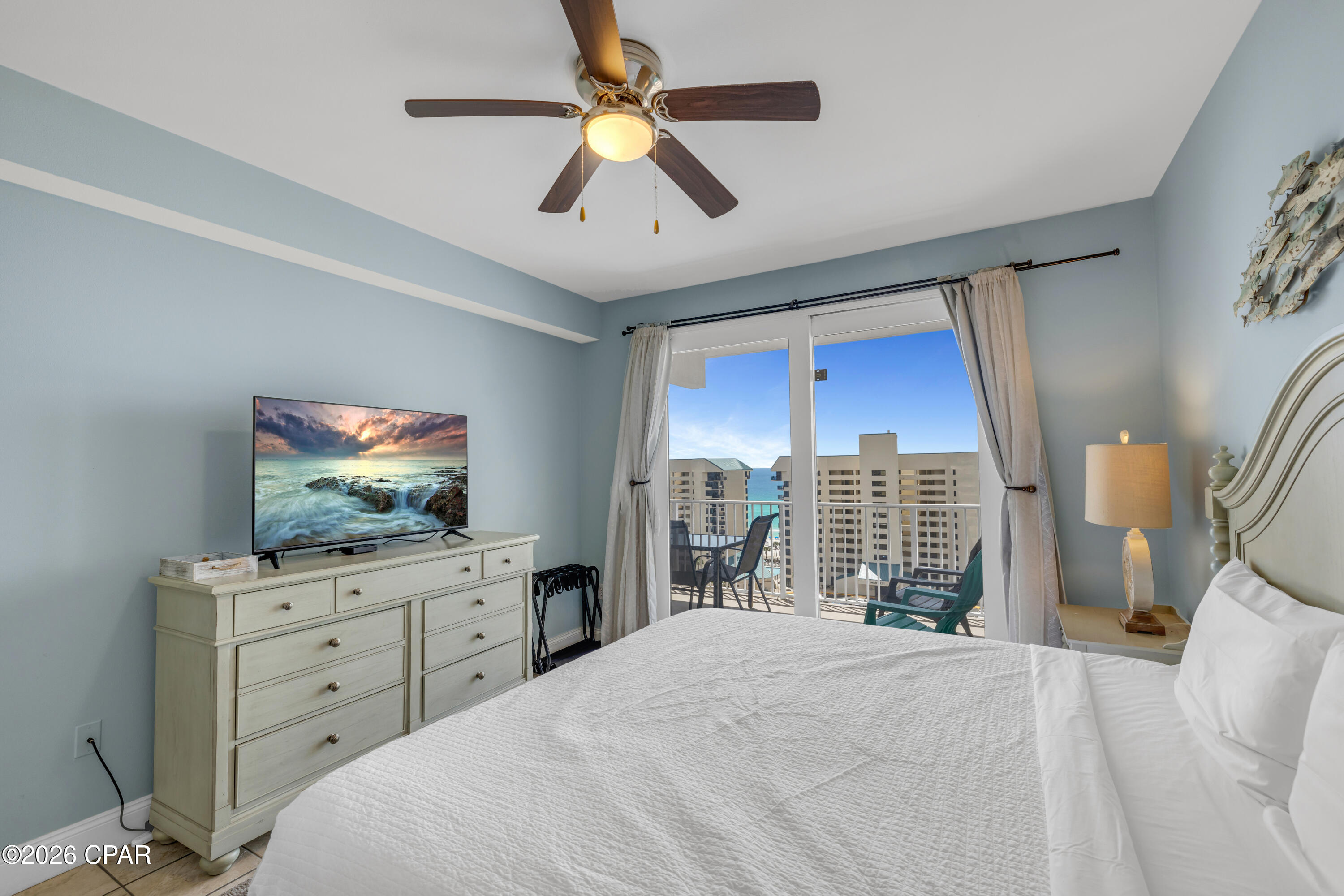 9860 S Thomas Drive 1022