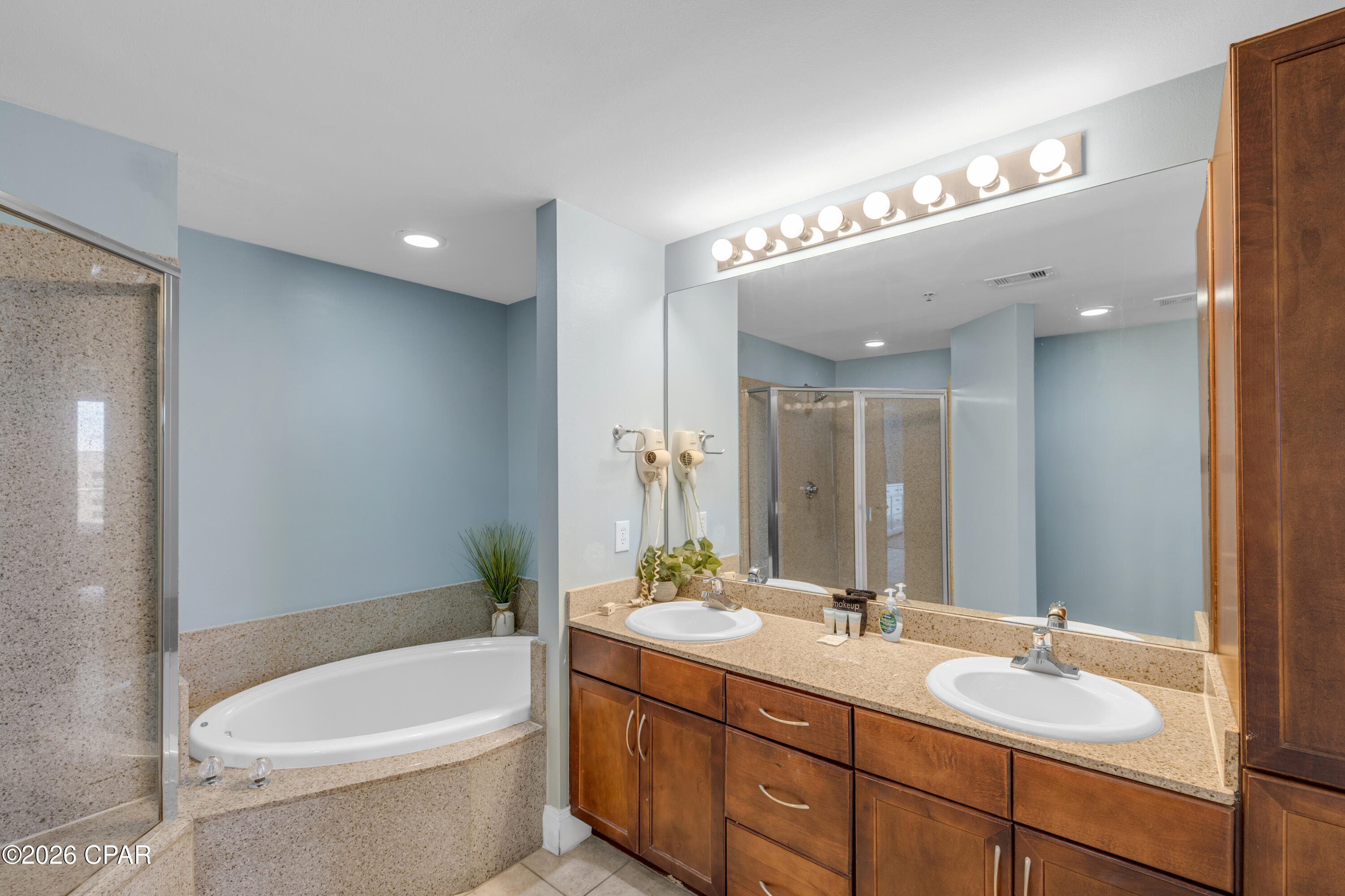 9860 S Thomas Drive 1022