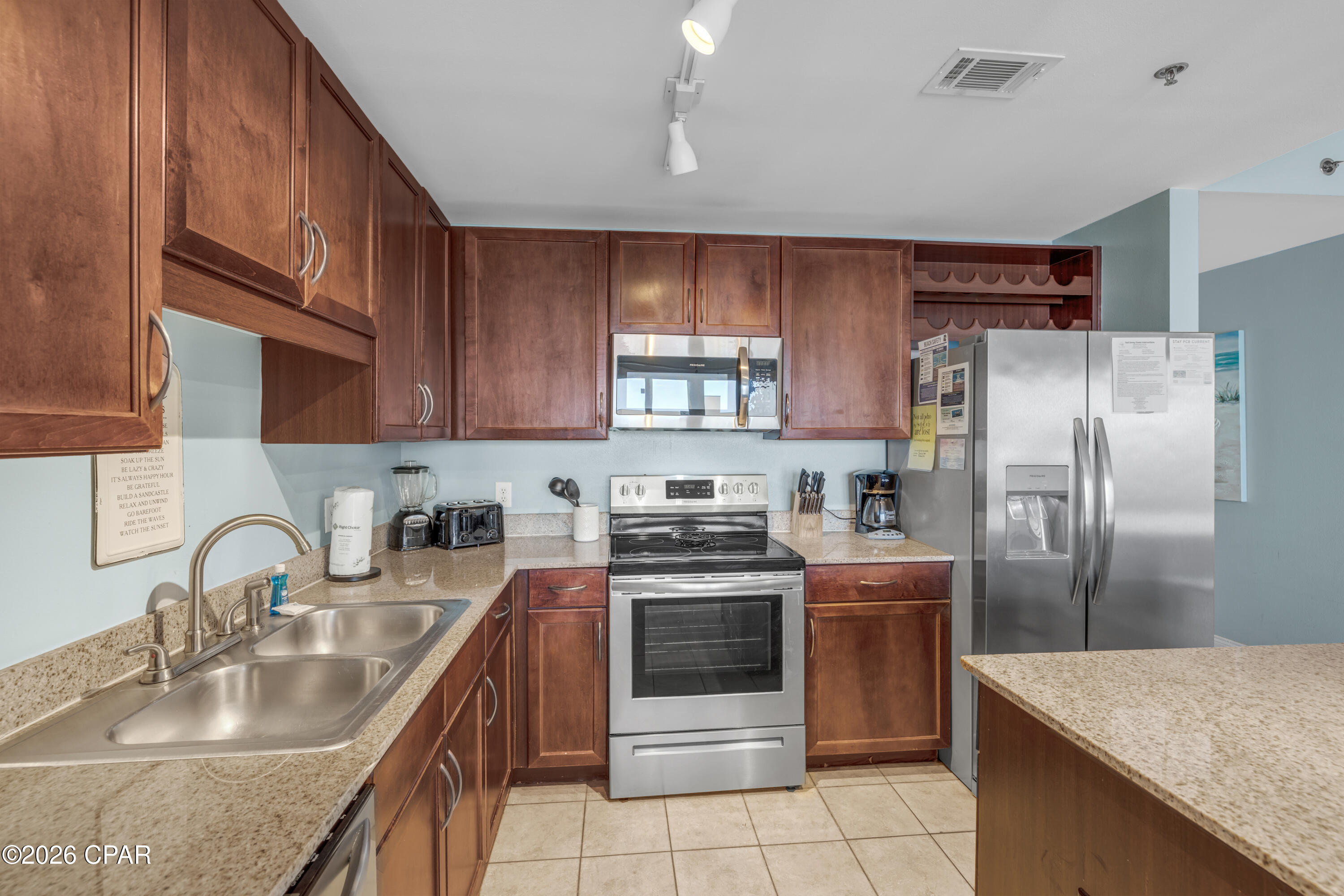 9860 S Thomas Drive 1022