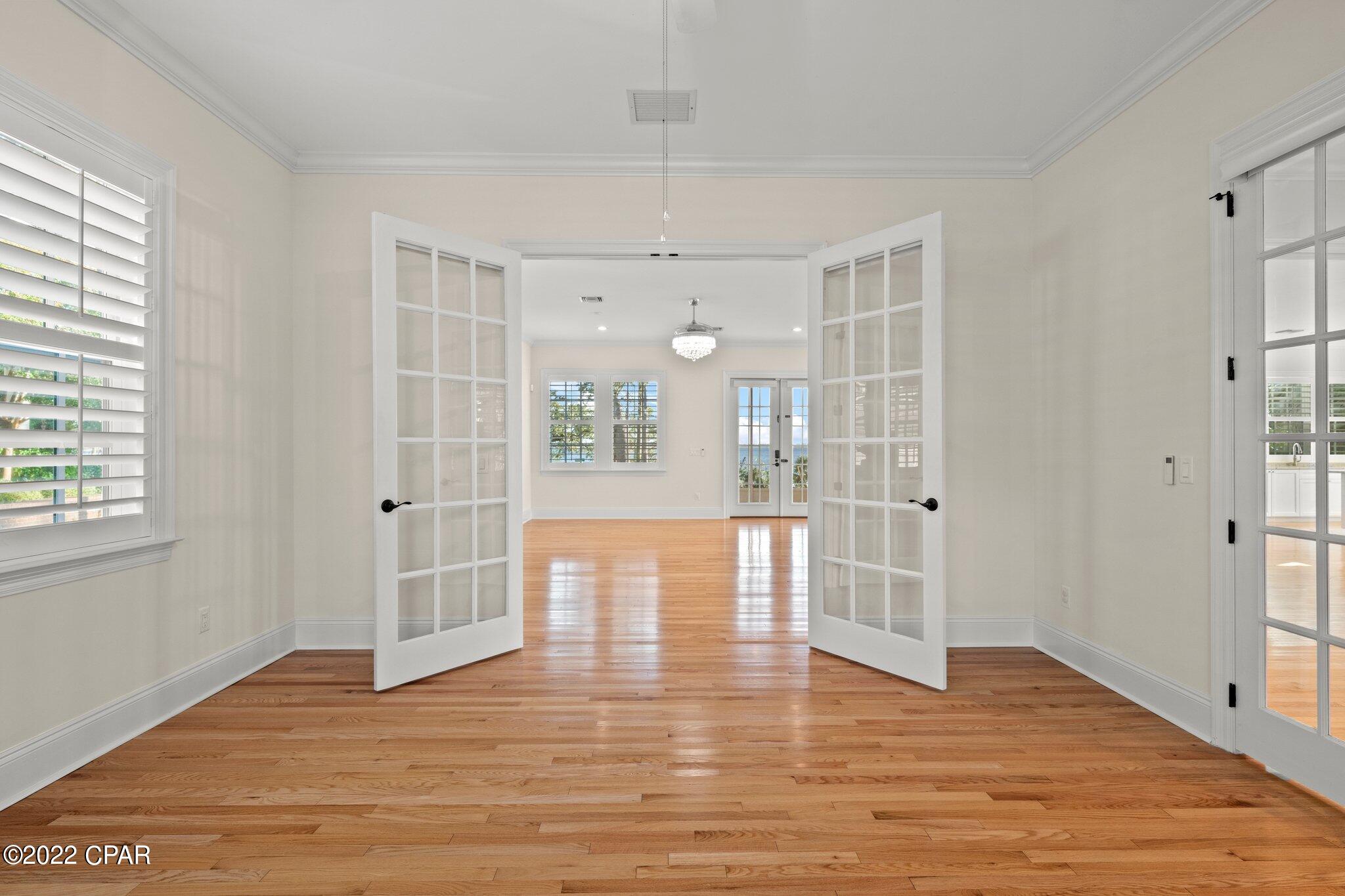 900 W Beach Drive