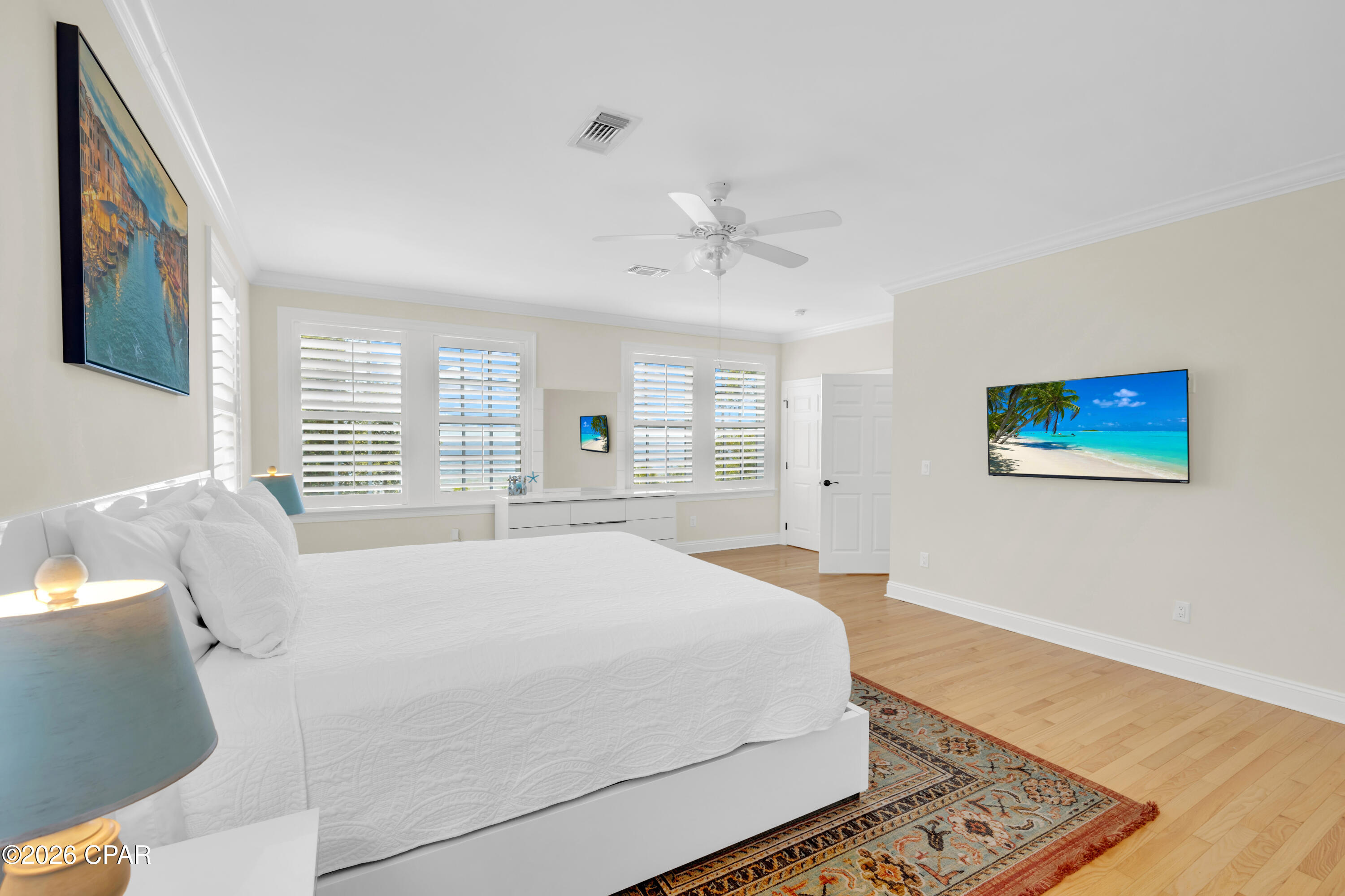 900 W Beach Drive