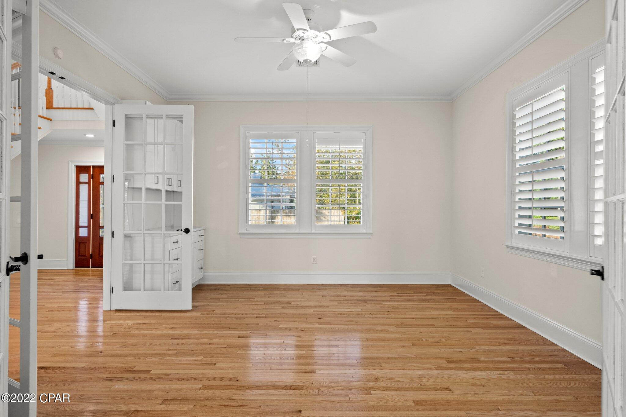 900 W Beach Drive