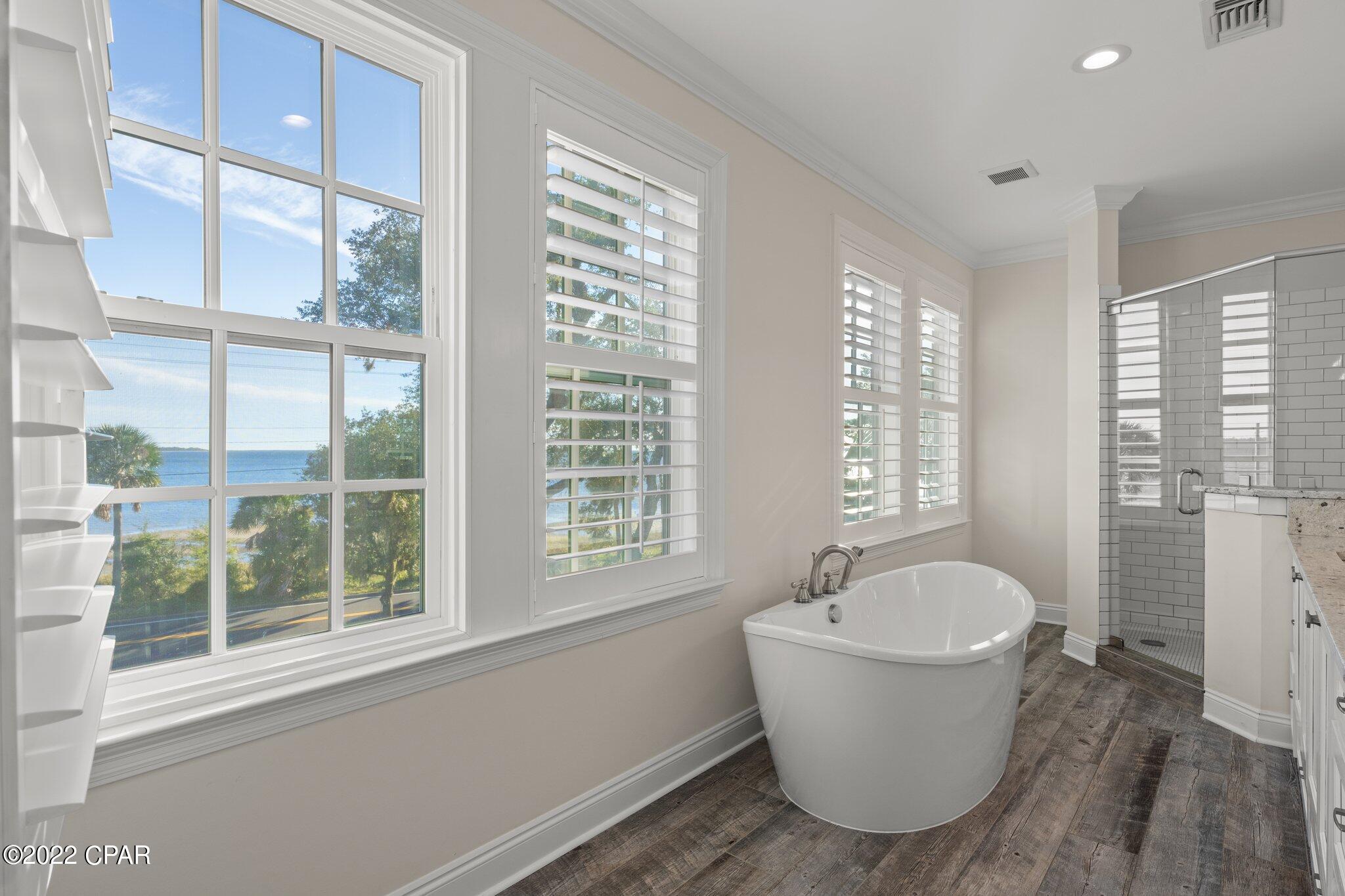 900 W Beach Drive