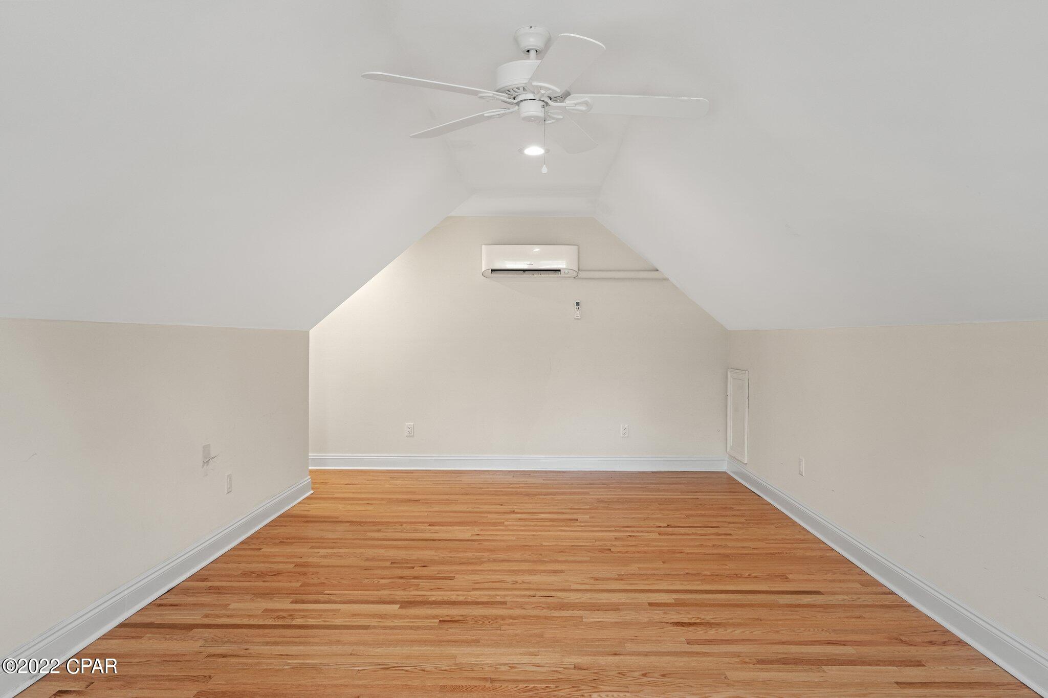 900 W Beach Drive