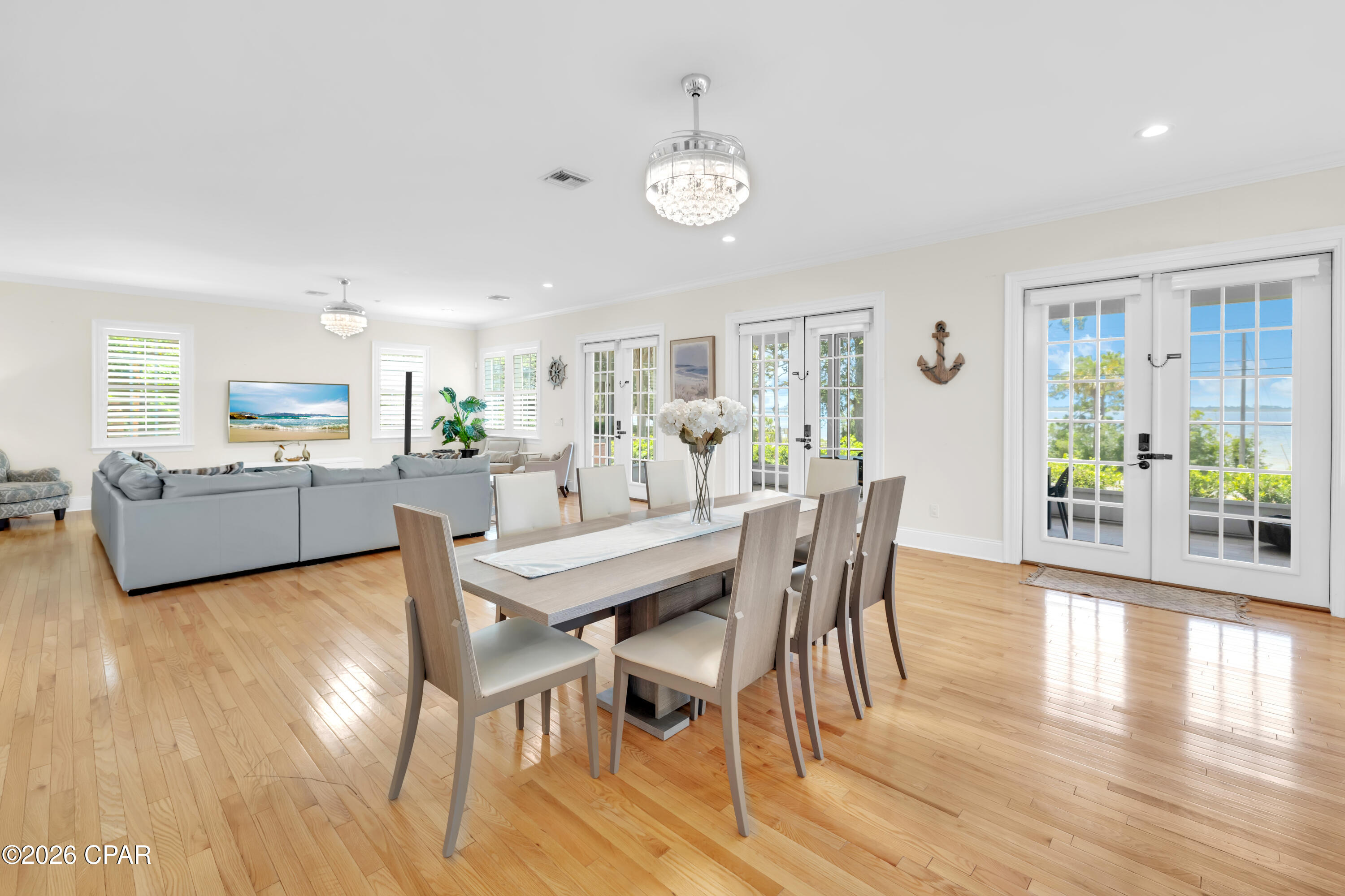 900 W Beach Drive