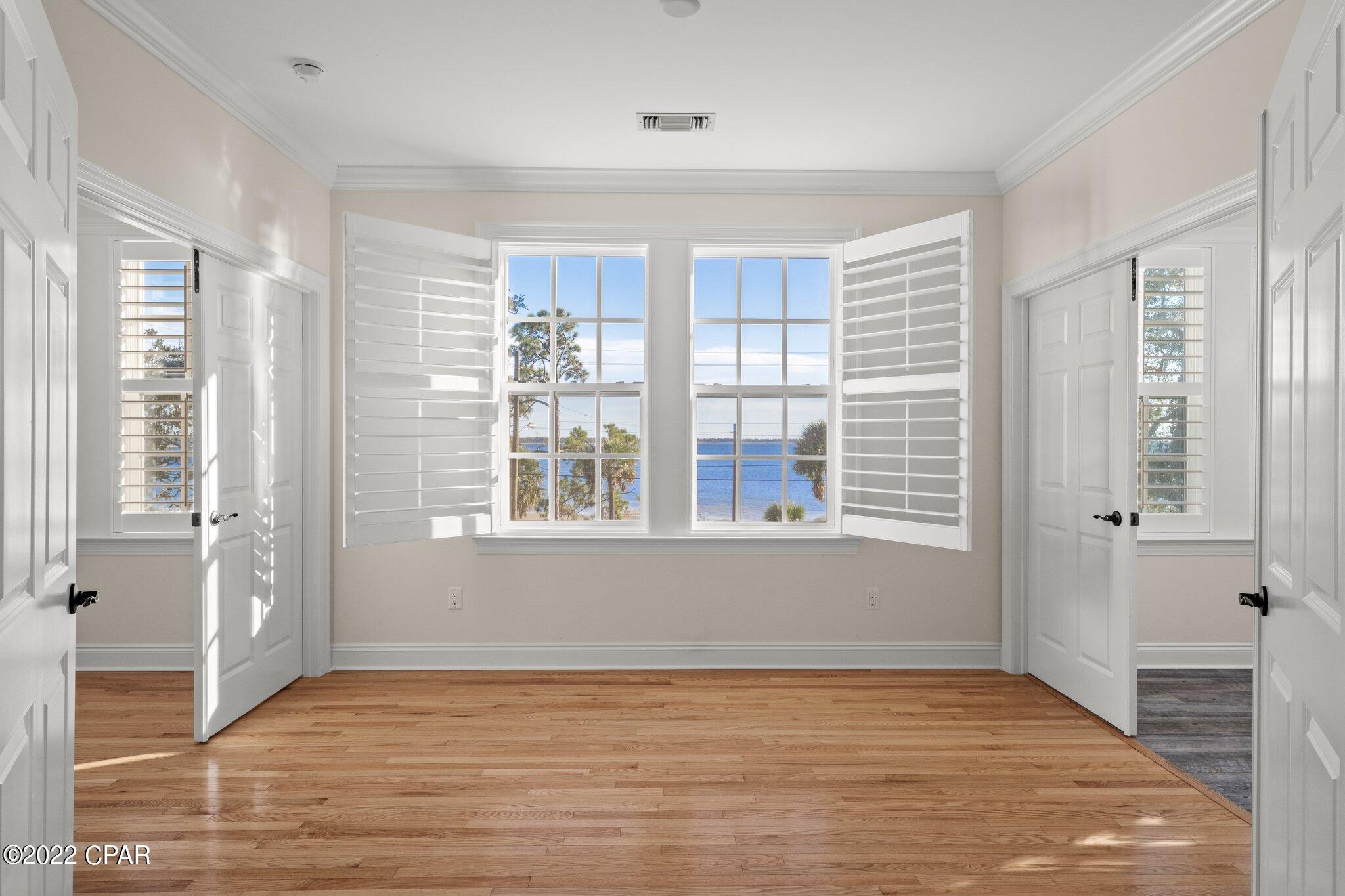 900 W Beach Drive