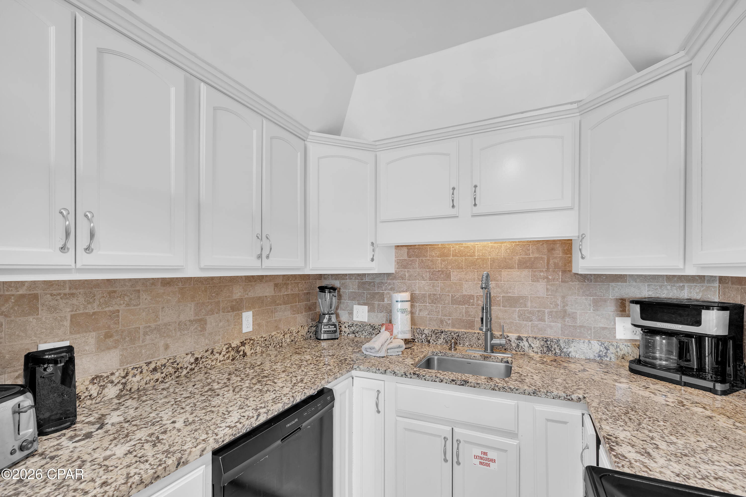 8743 Thomas Drive 418