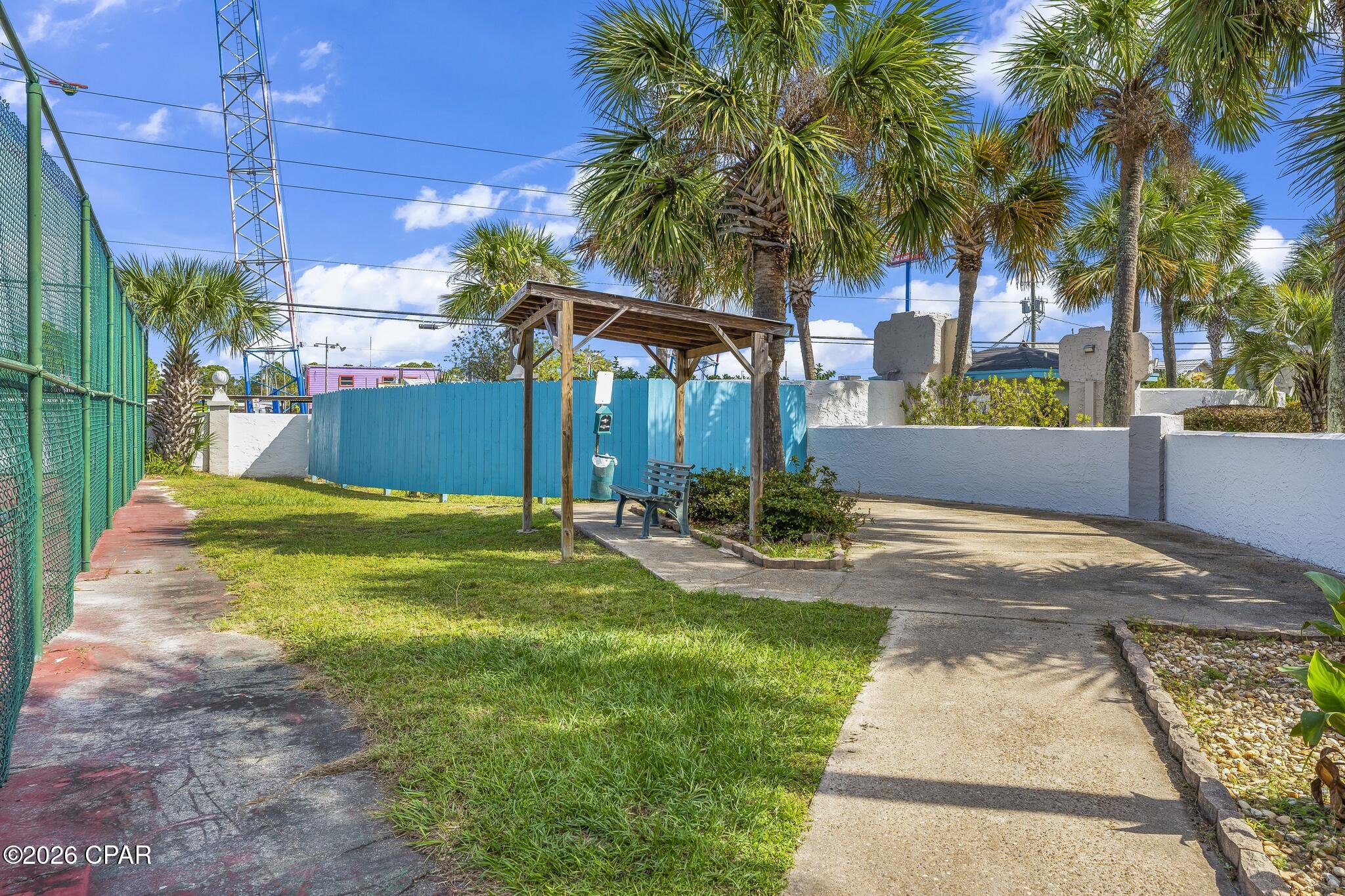 8743 Thomas Drive 418