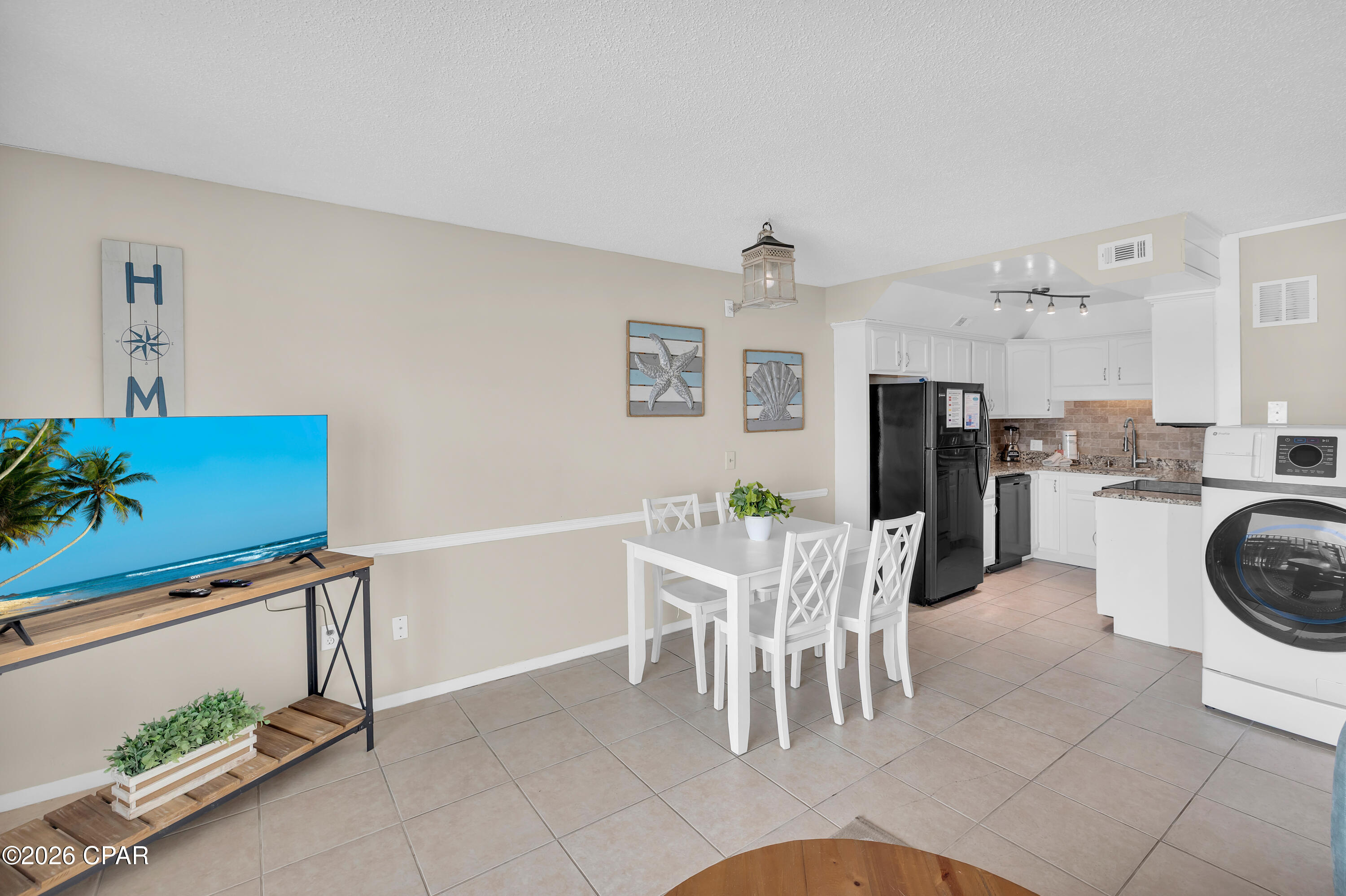 8743 Thomas Drive 418