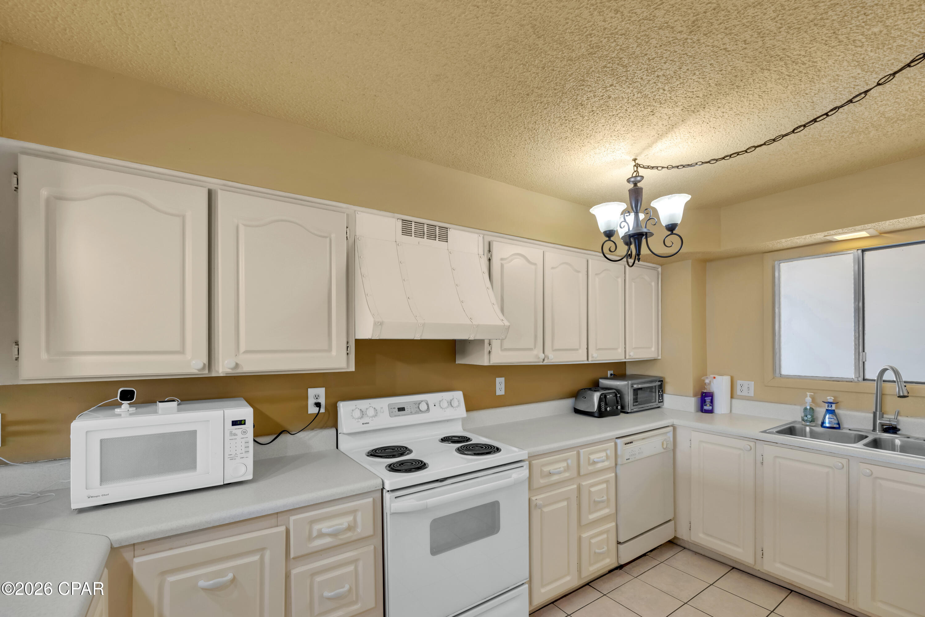 5801 Thomas Drive 1305
