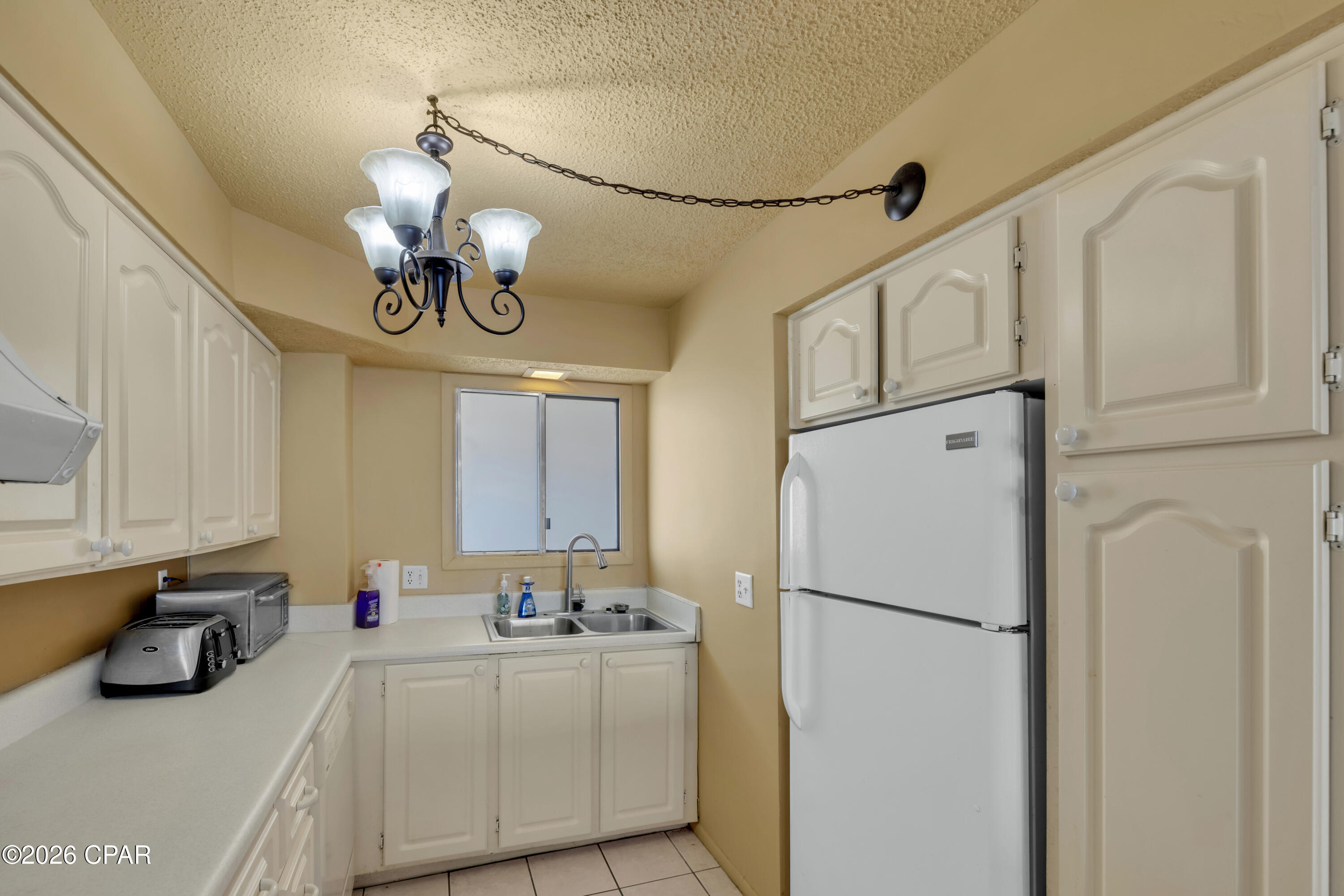 5801 Thomas Drive 1305