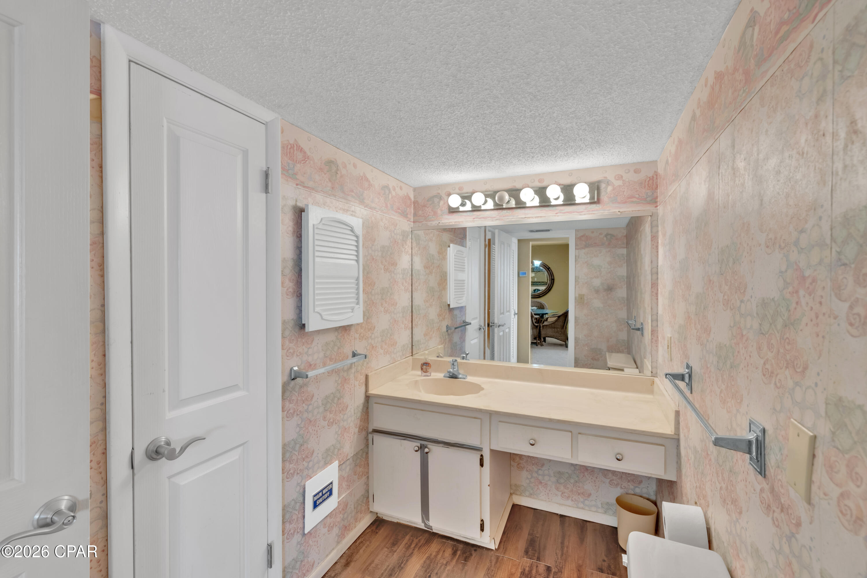5801 Thomas Drive 1305