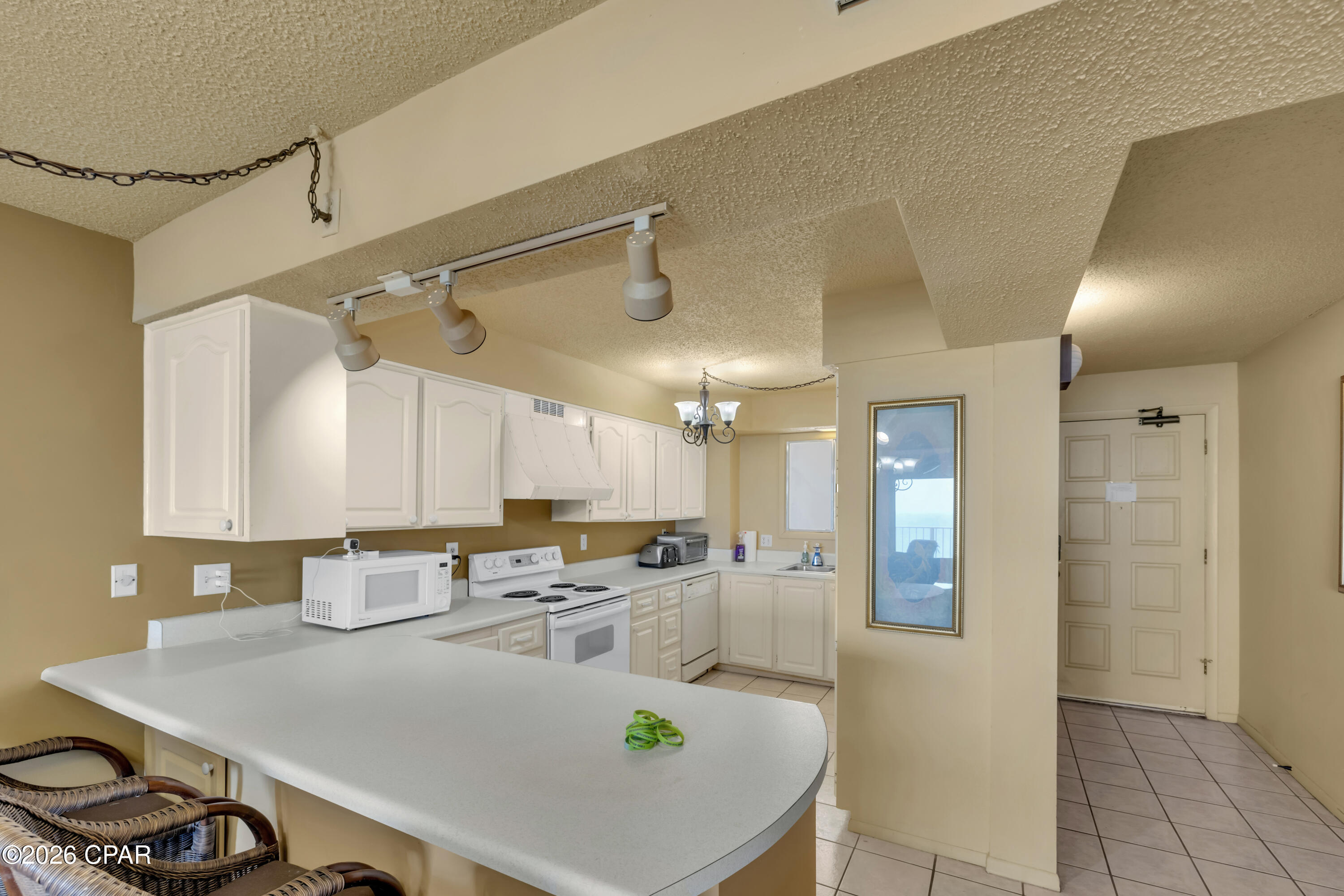 5801 Thomas Drive 1305