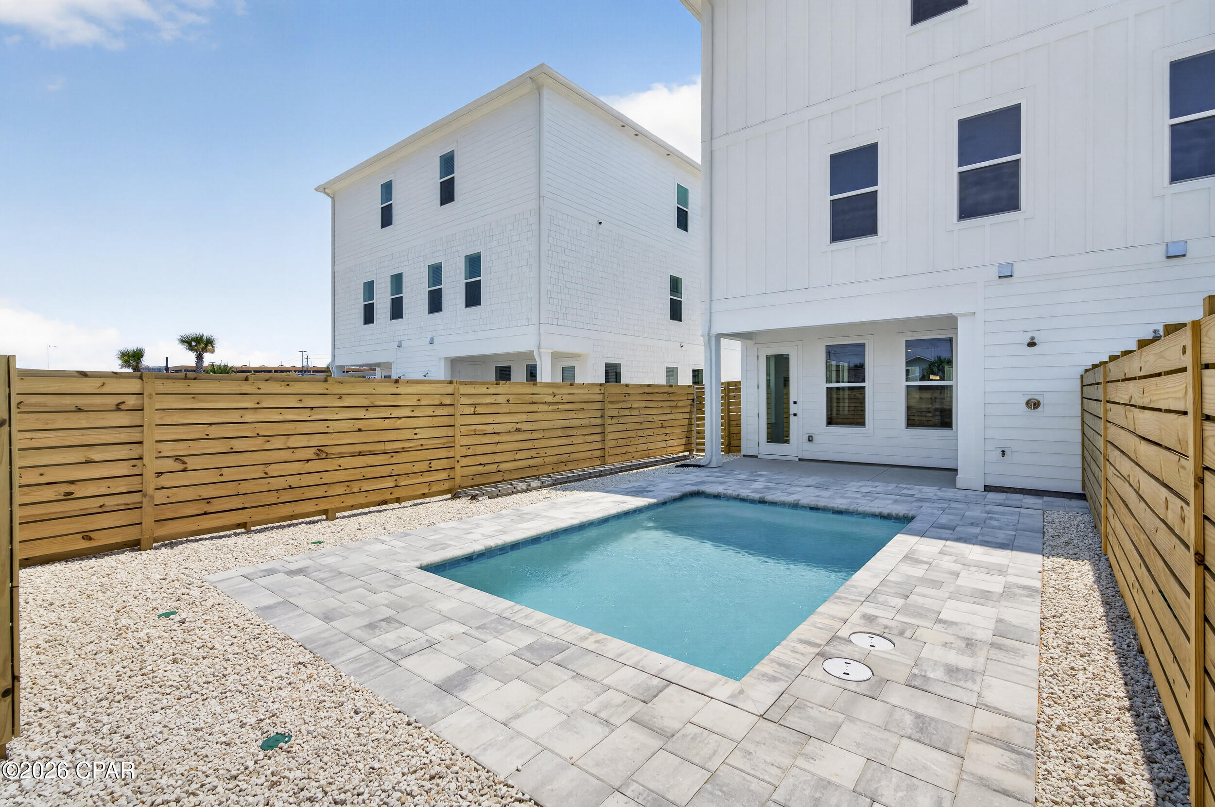 5231 Thomas Drive