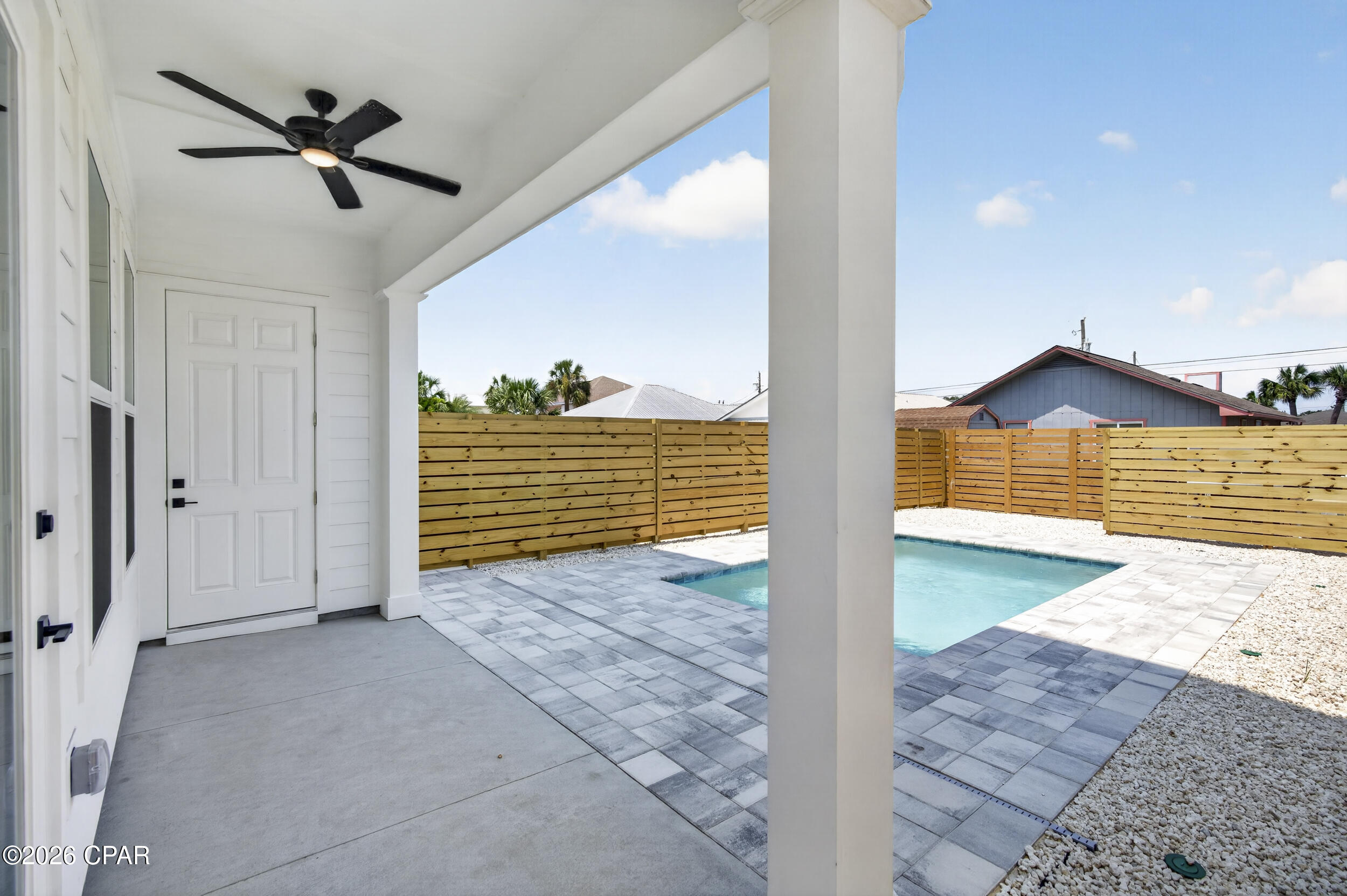 5231 Thomas Drive