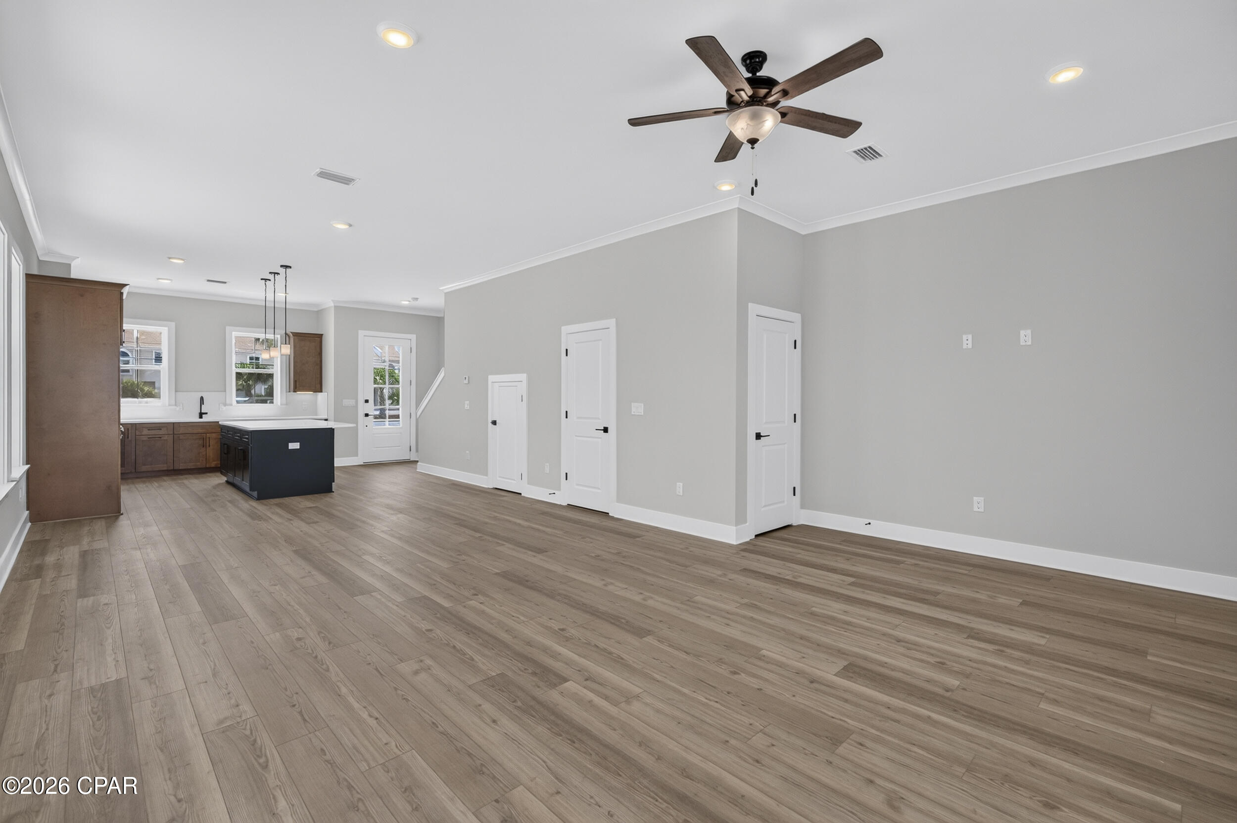 5231 Thomas Drive