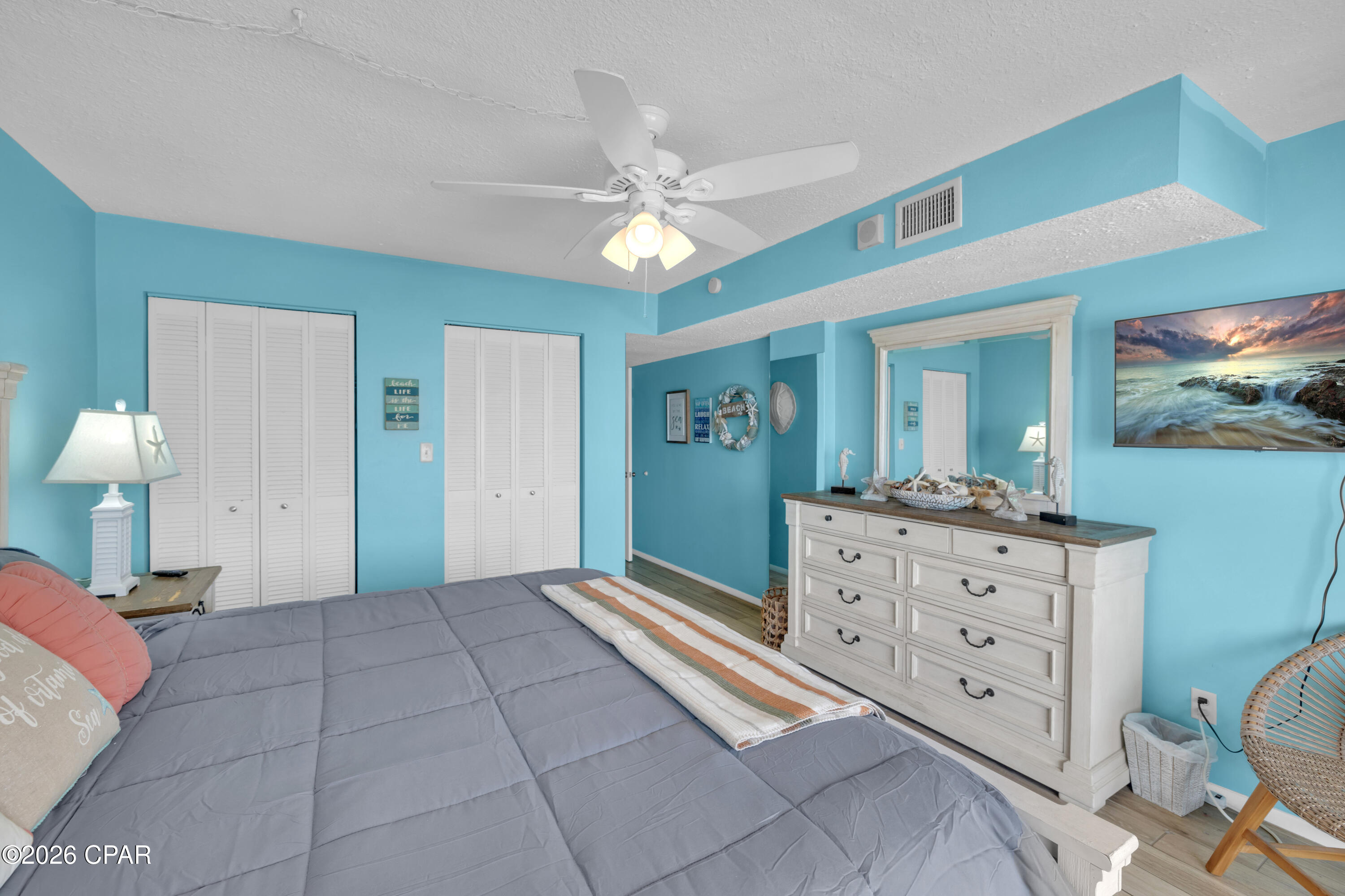 5801 Thomas Drive 1323