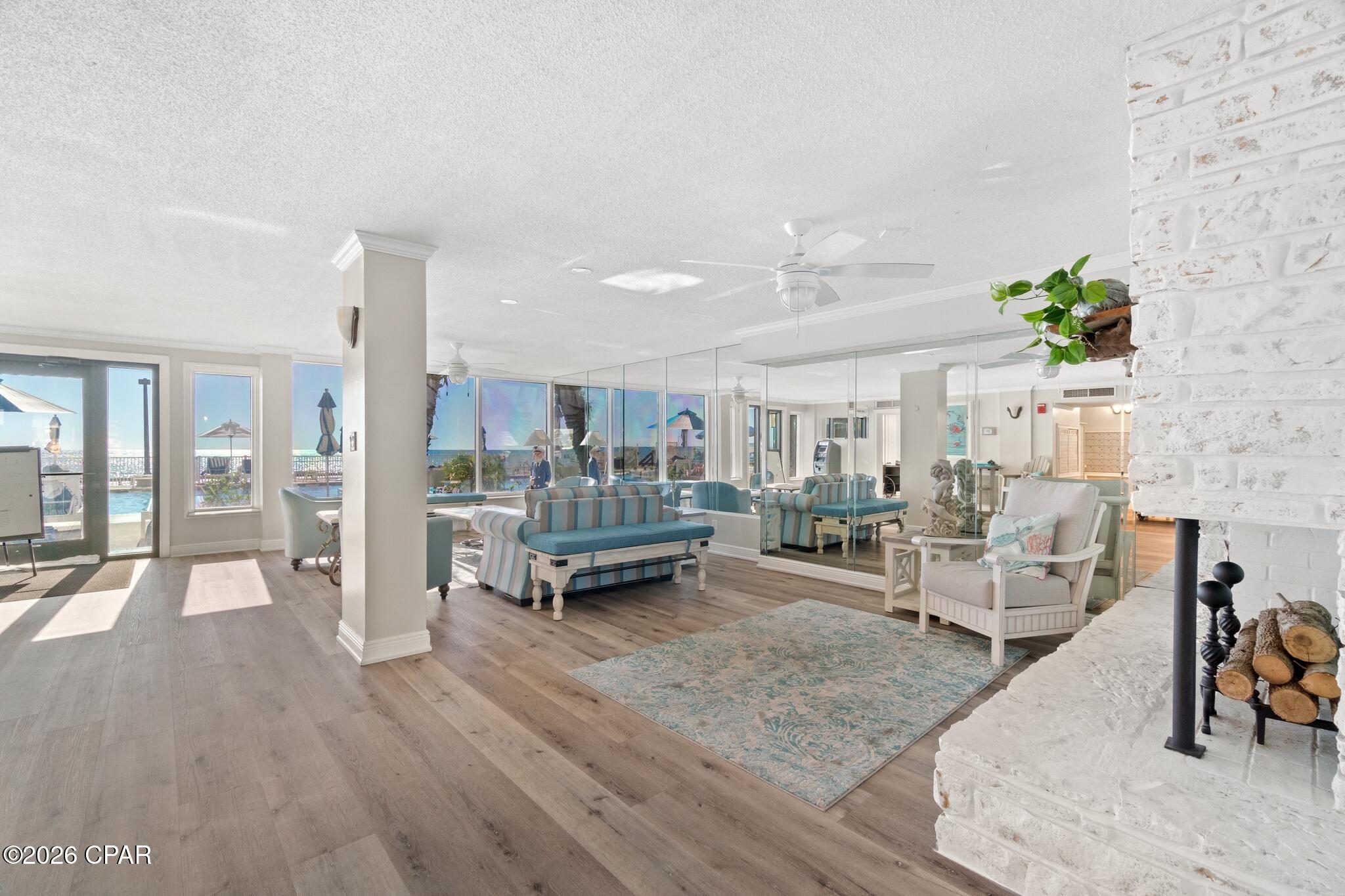 5801 Thomas Drive 1323