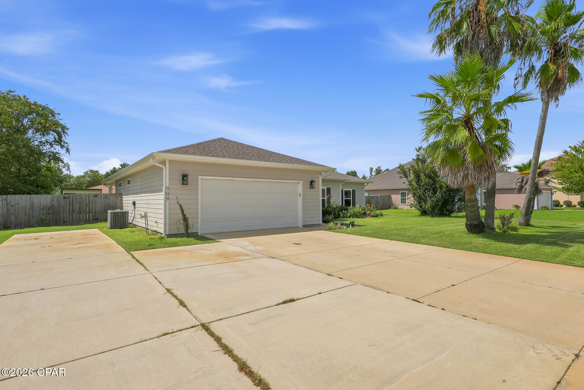 909 Mallory Drive