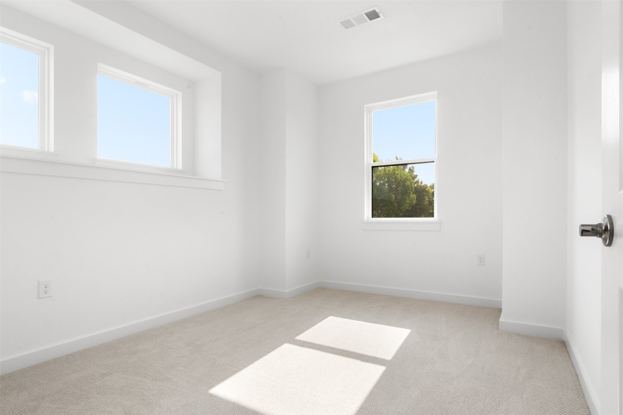 1811 Parkview Drive