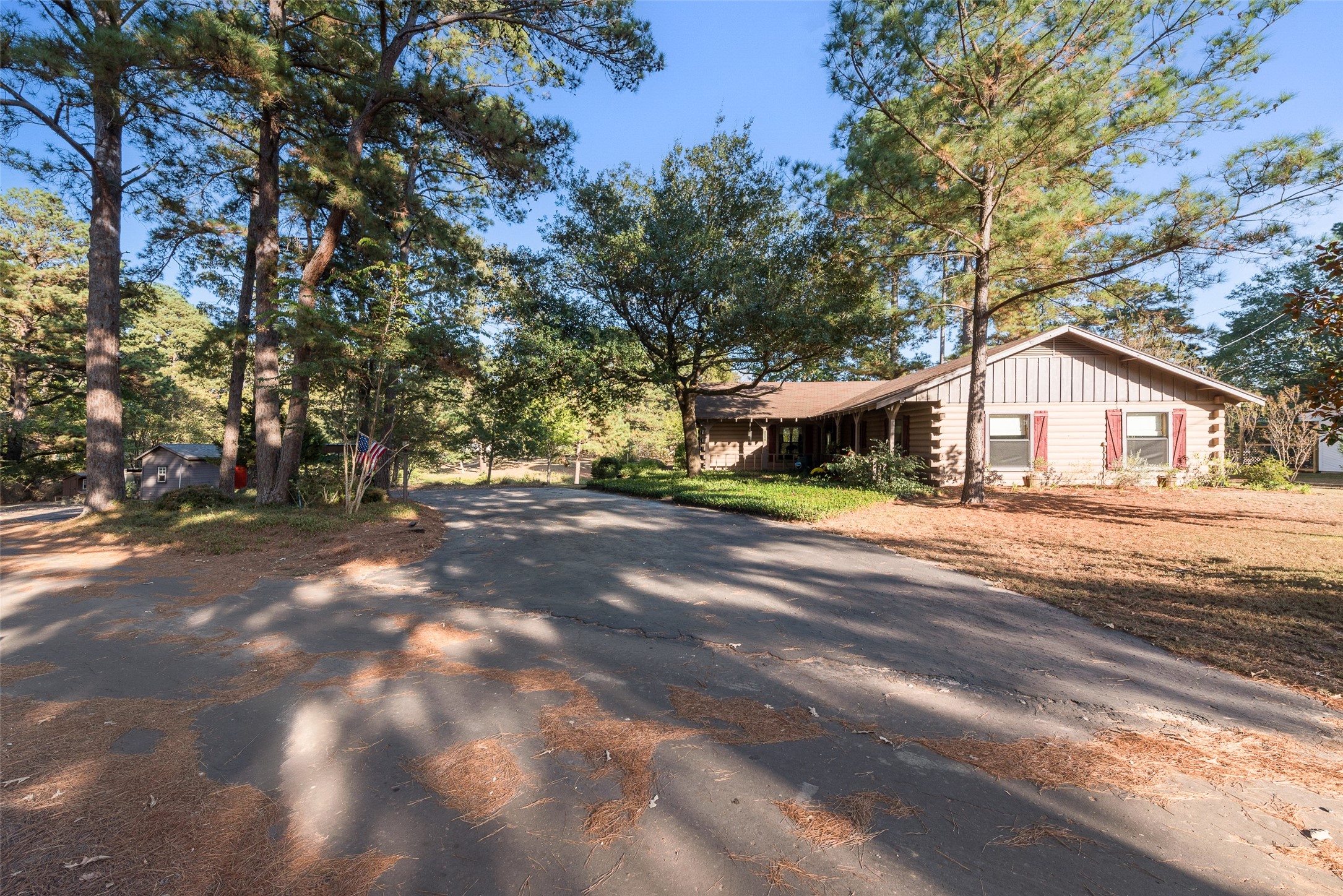 216 County Road 2111