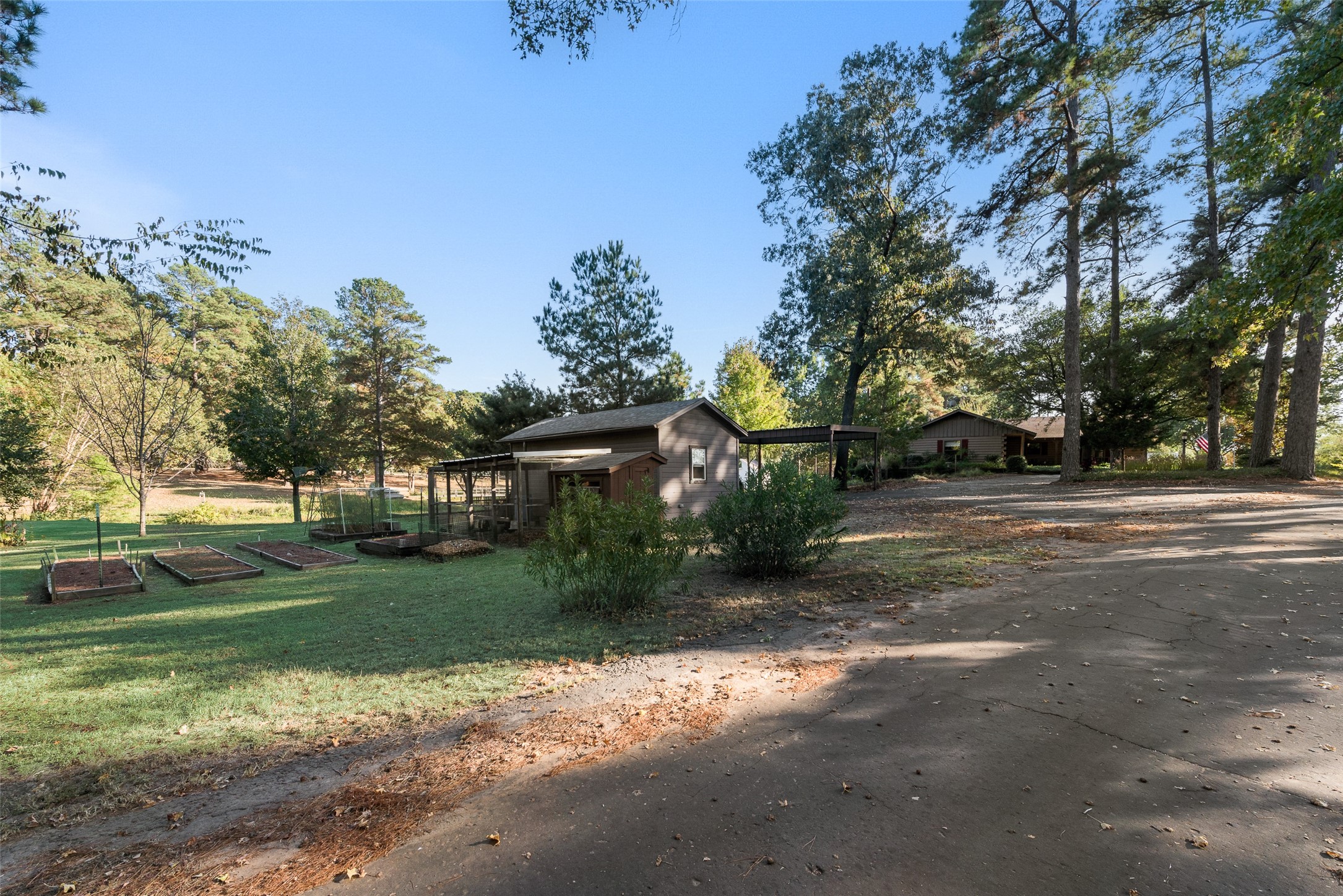 216 County Road 2111