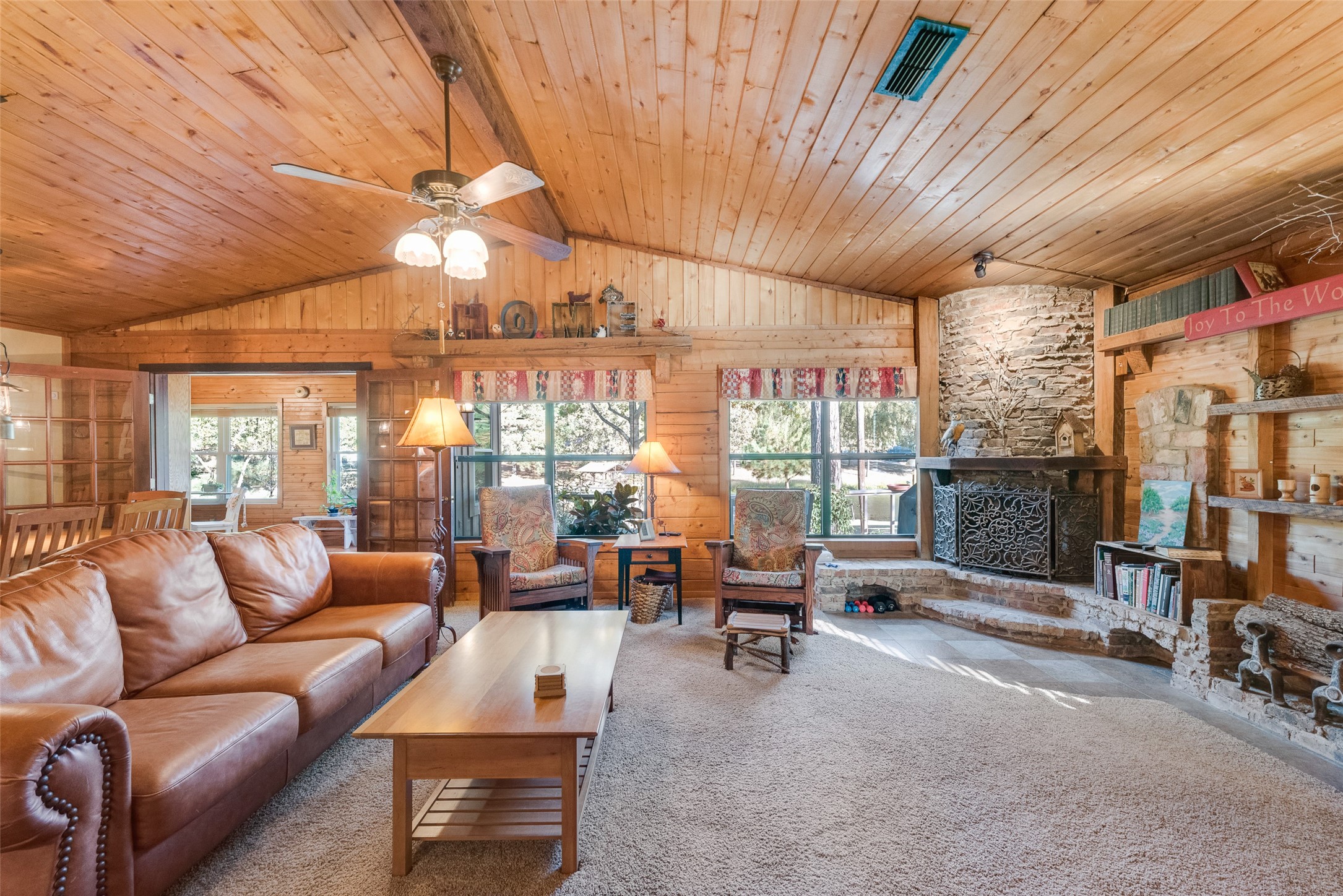 216 County Road 2111