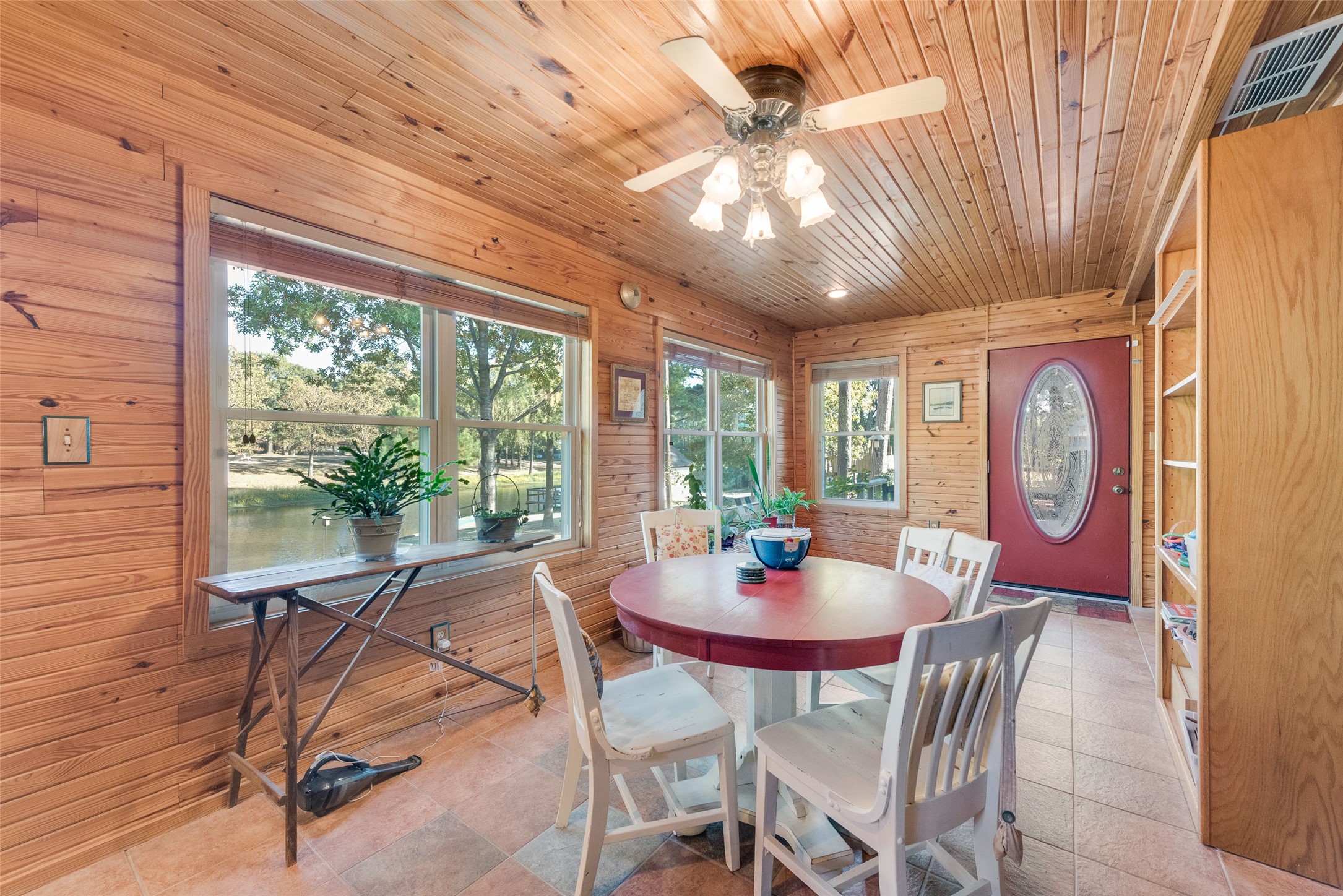 216 County Road 2111