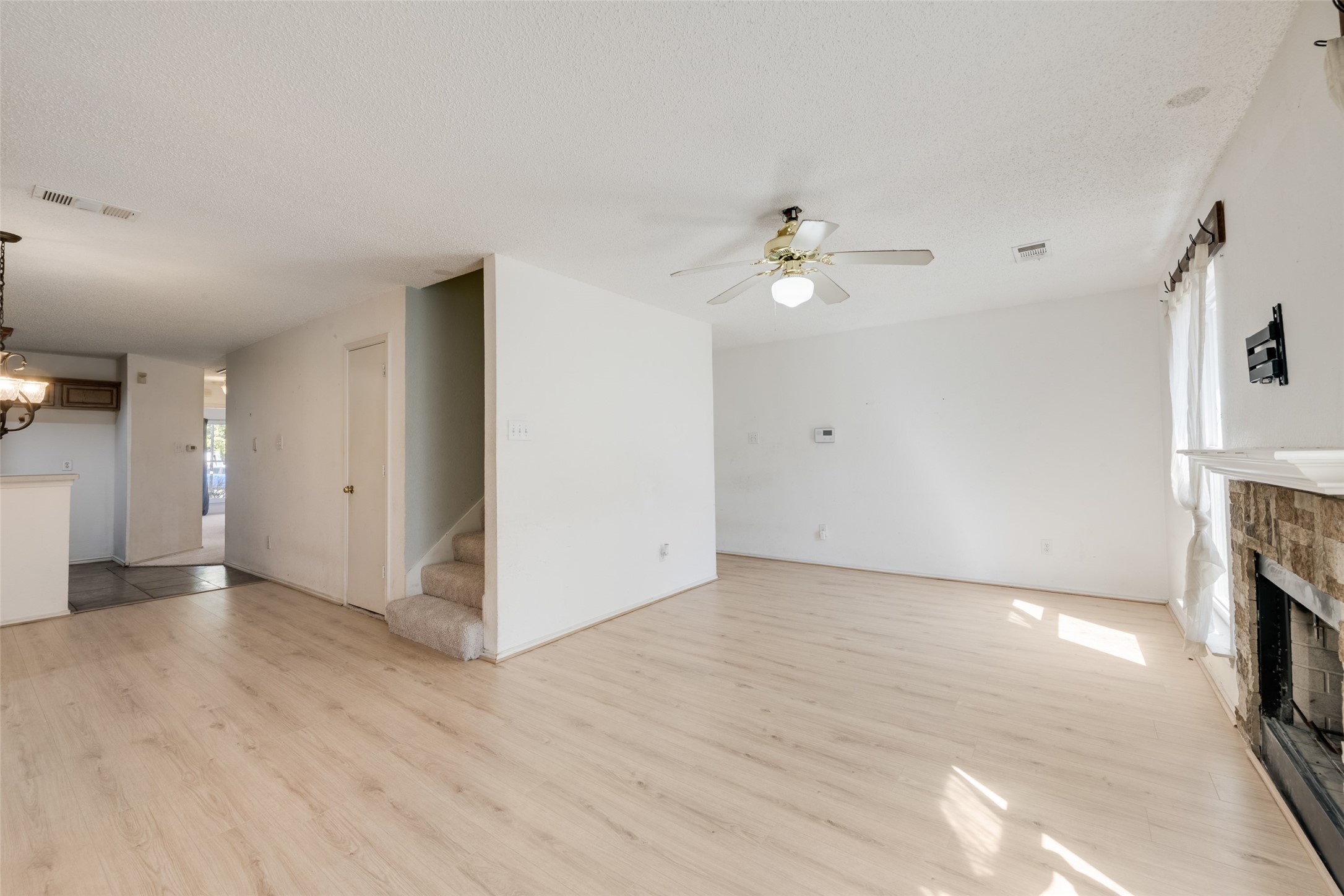 3840 Scarsdale Lane