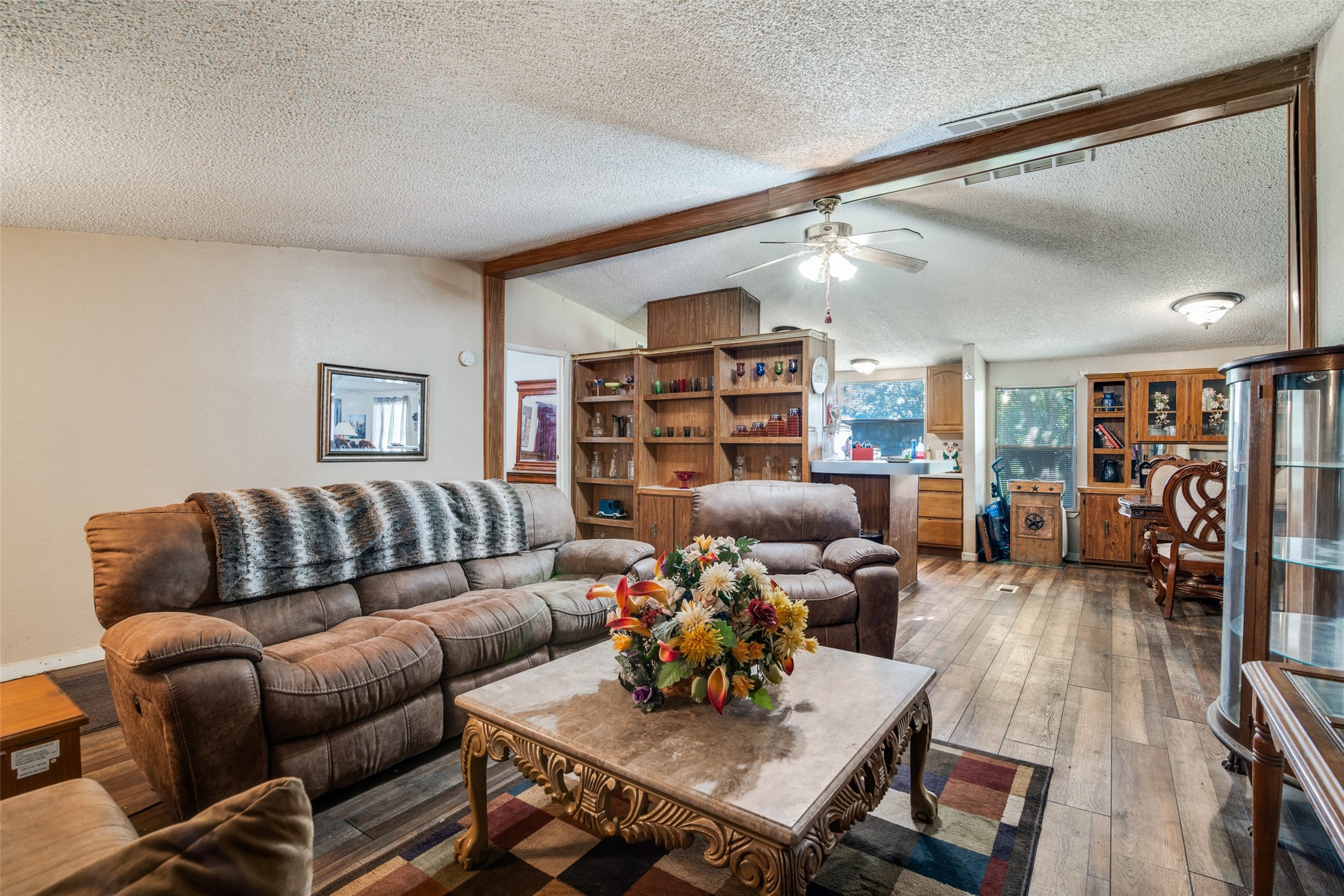 1106 N Fm 1138