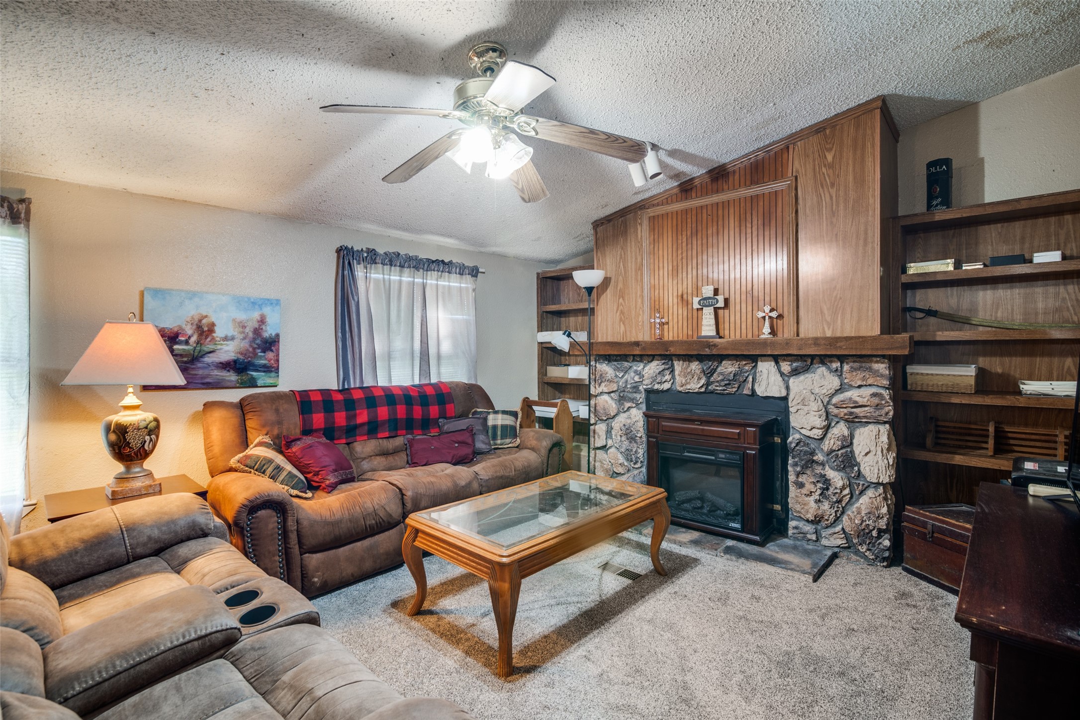 1106 N Fm 1138