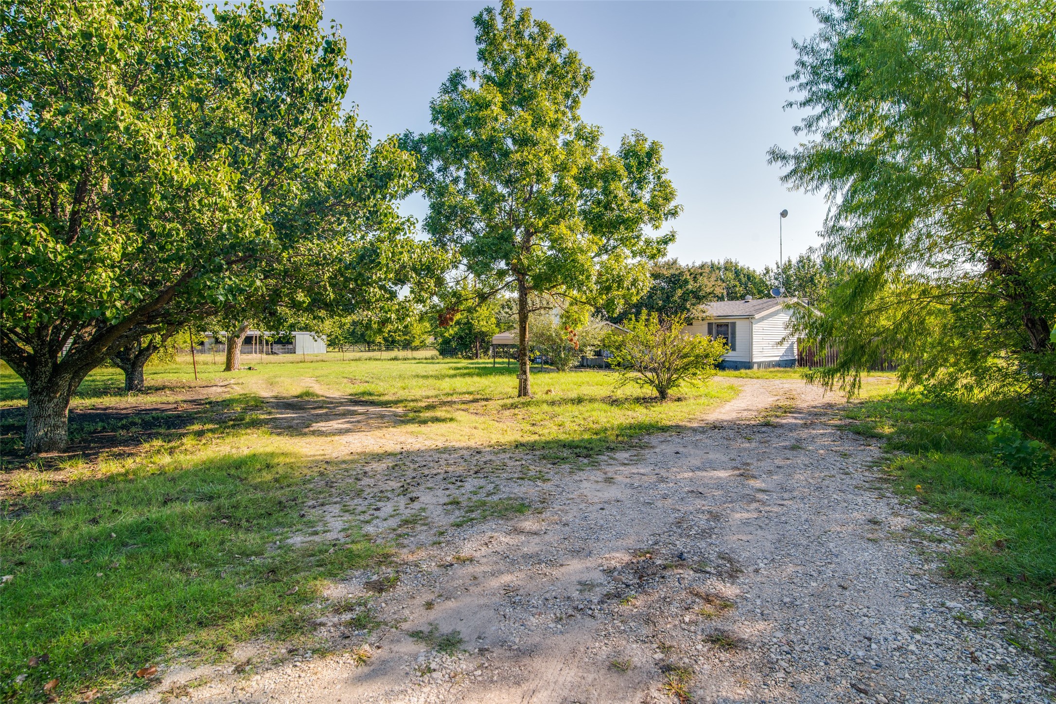 1106 N Fm 1138