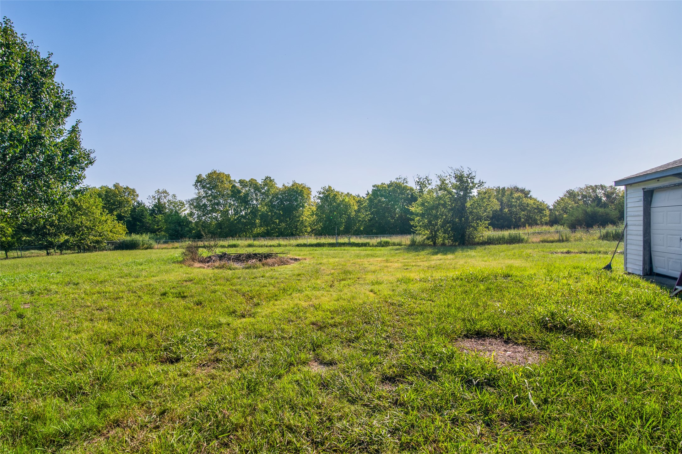 1106 N Fm 1138