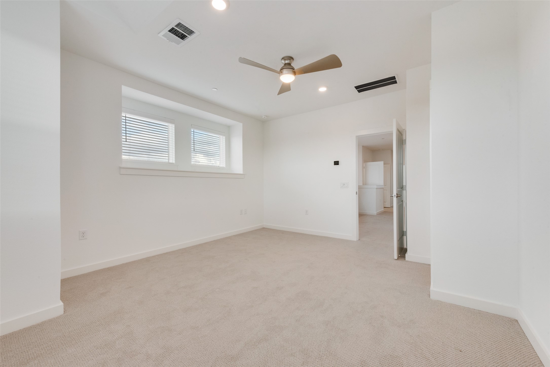 1811 Parkview