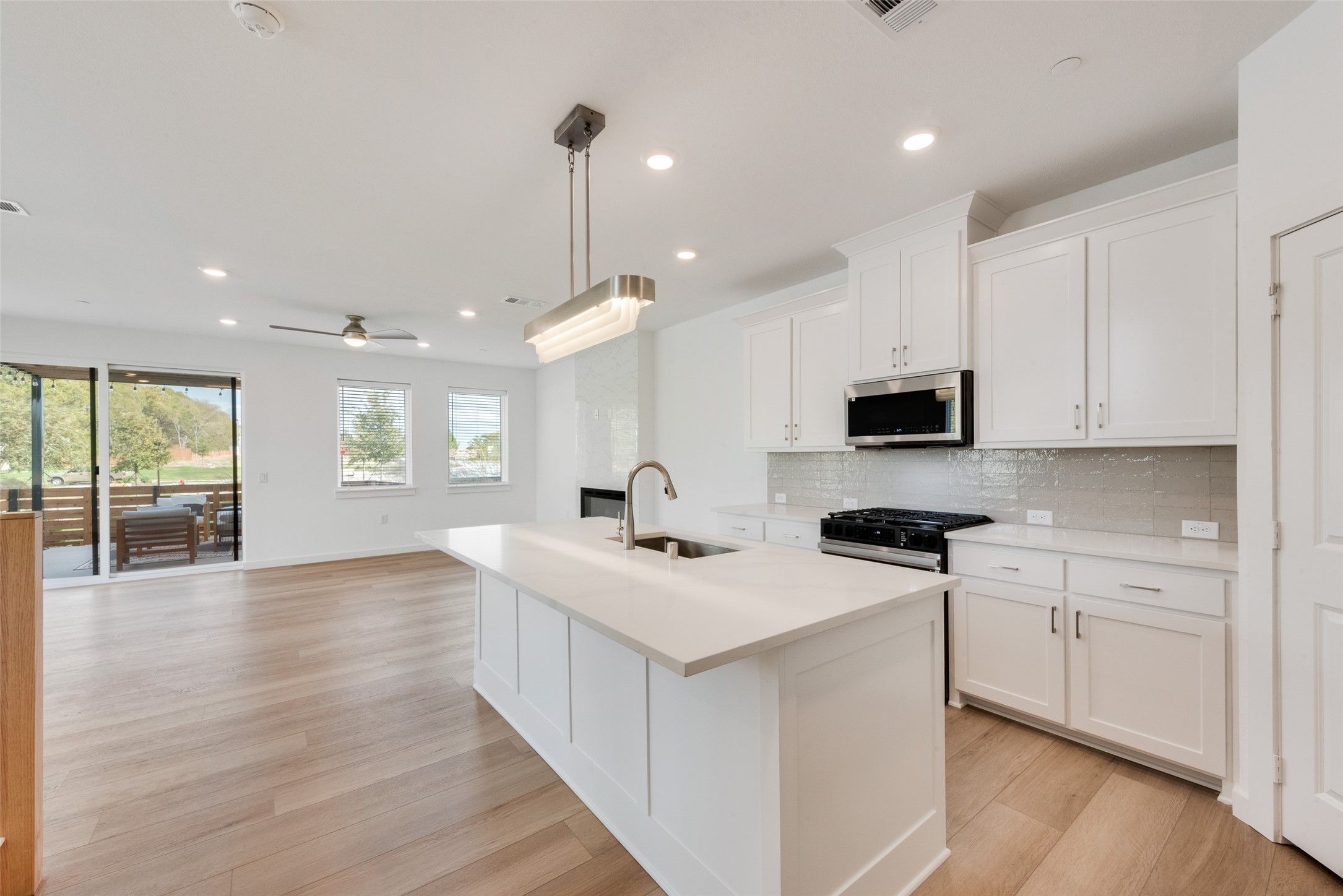 1811 Parkview