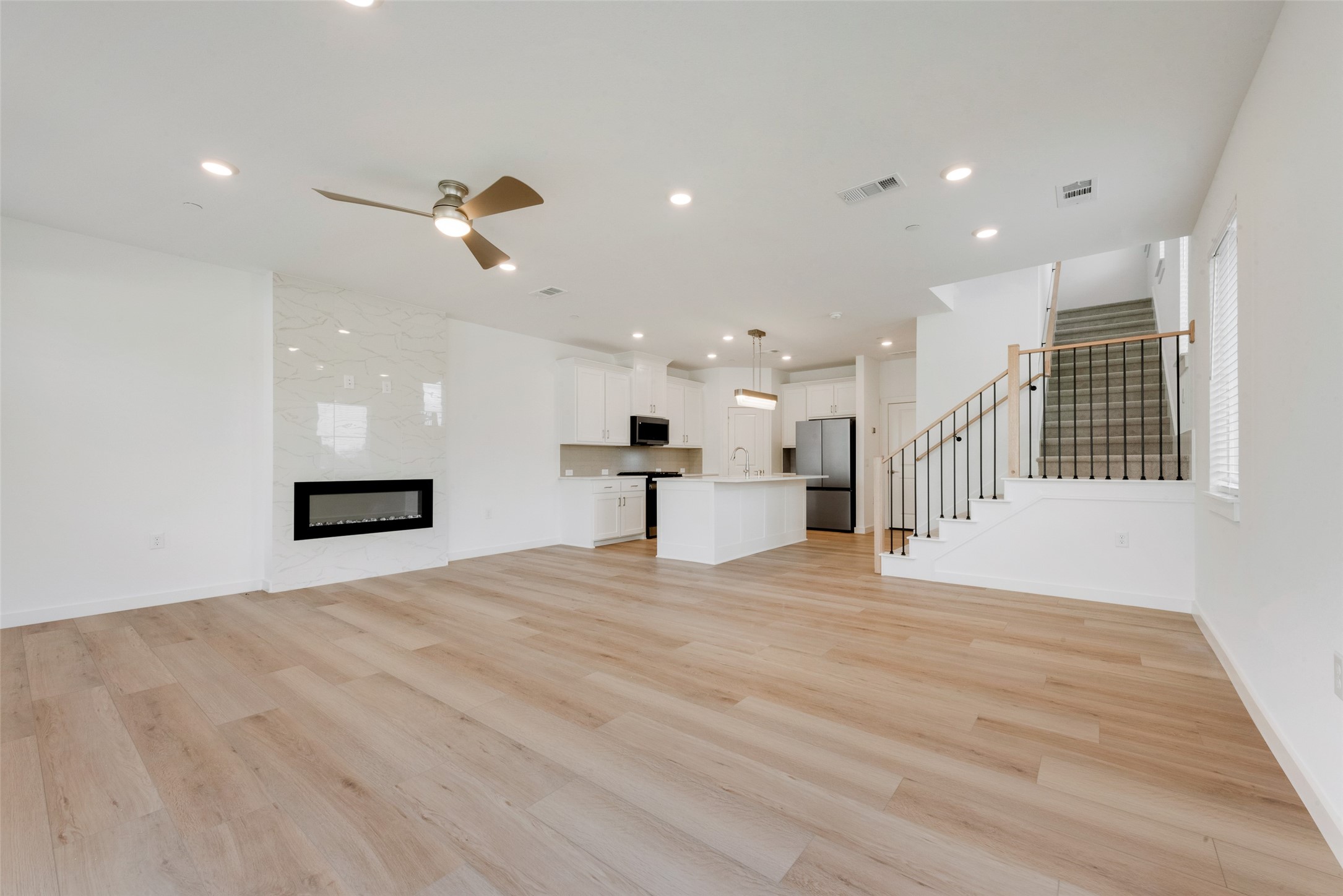1811 Parkview