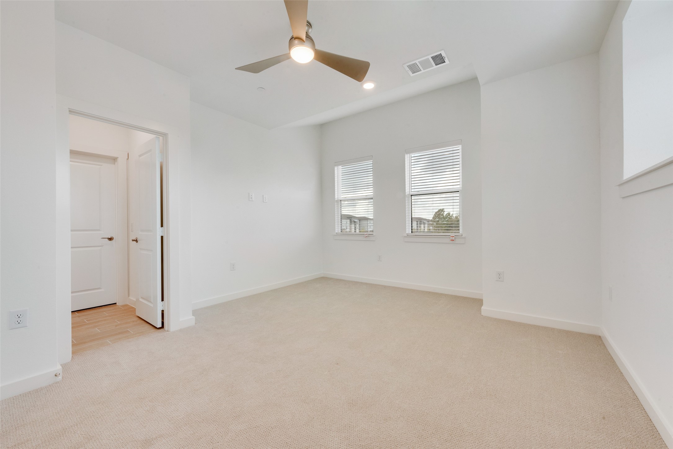 1811 Parkview
